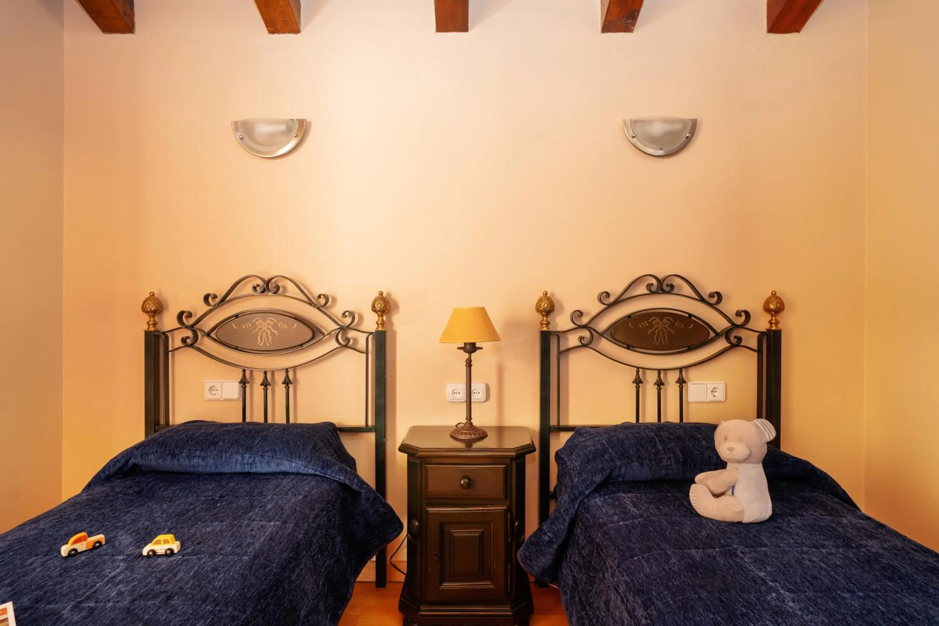 Bed in Apartamentos Ona Dorada el Tarter