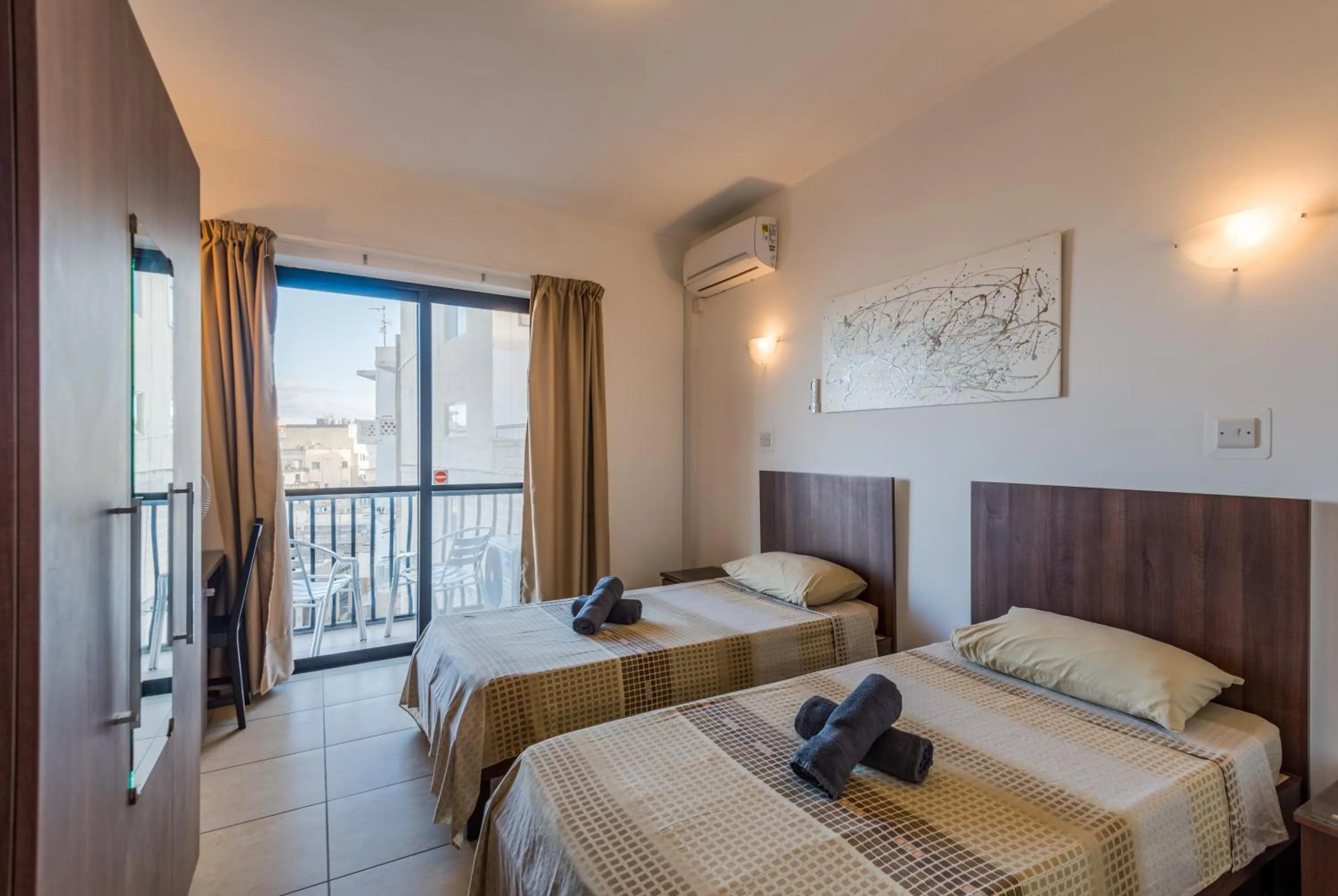 Bedroom, Bed in Seashells 2 bedroom Apartment with sunny terrace with stunning sea views - by Getawaysmalta