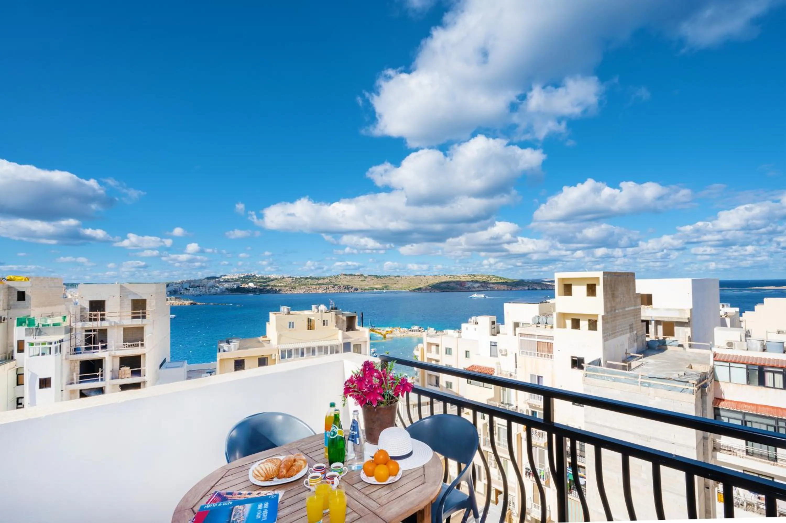 Balcony/Terrace in Seashells 2 bedroom Apartment with sunny terrace with stunning sea views - by Getawaysmalta