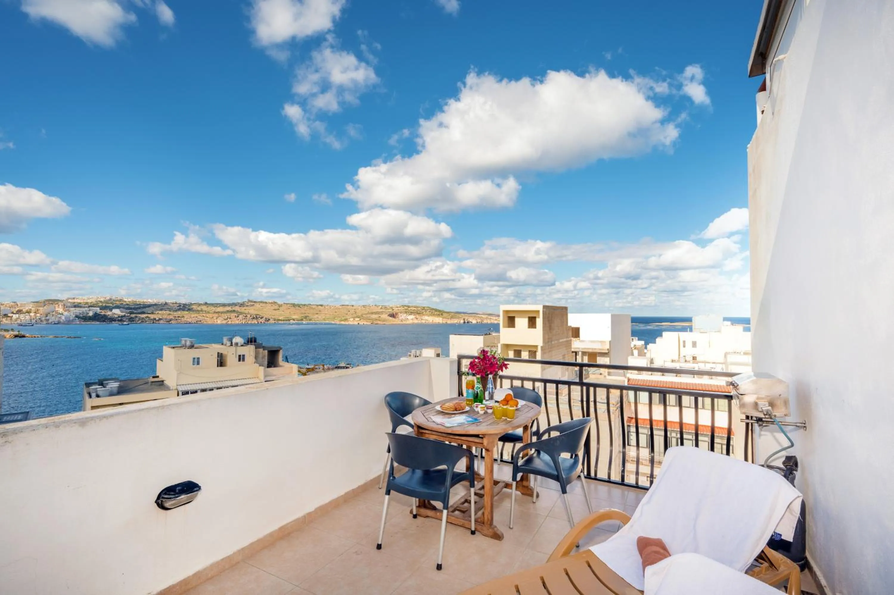 Balcony/Terrace in Seashells 2 bedroom Apartment with sunny terrace with stunning sea views - by Getawaysmalta