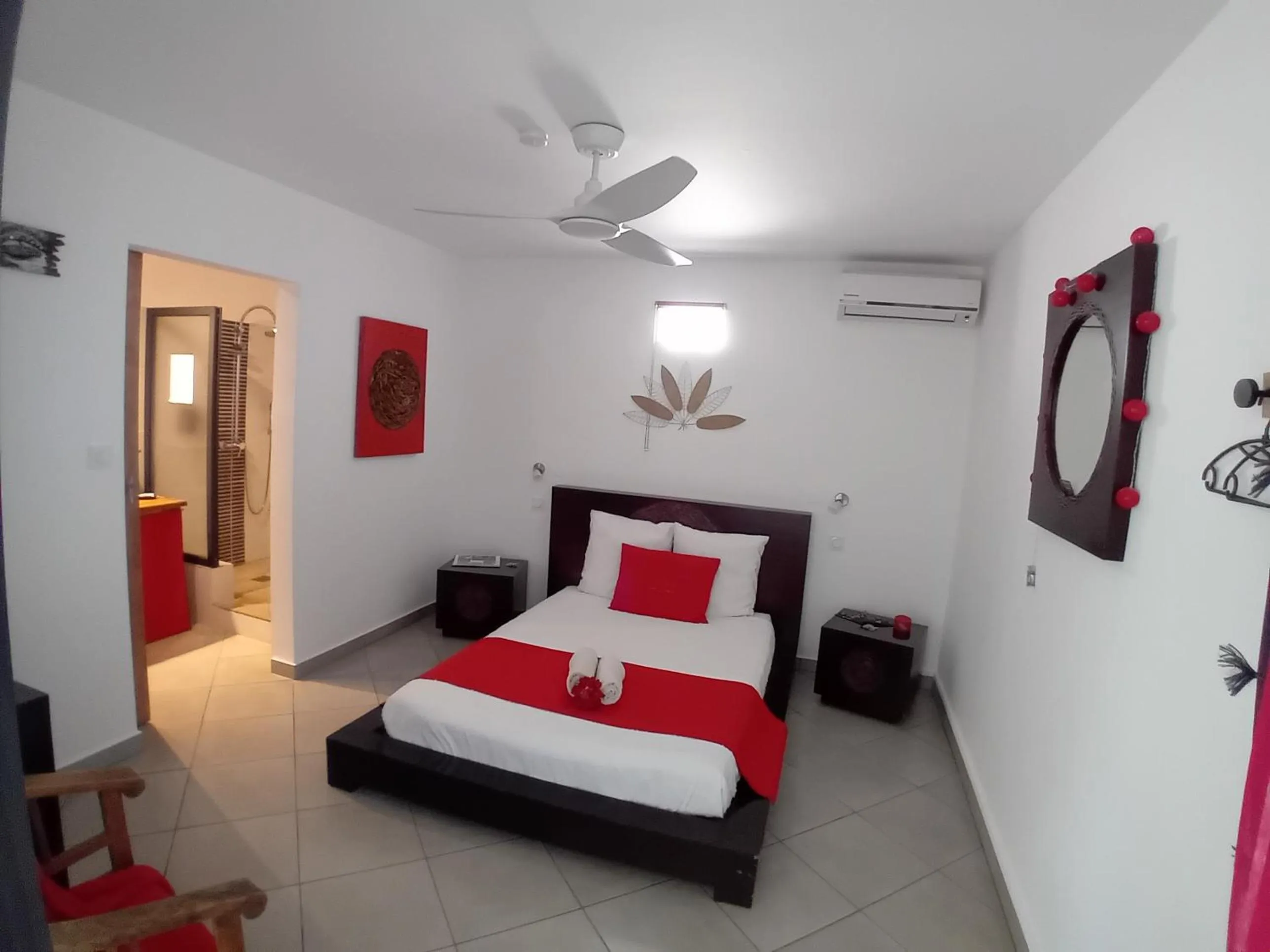 Bedroom, Bed in Villa Belza et SPA