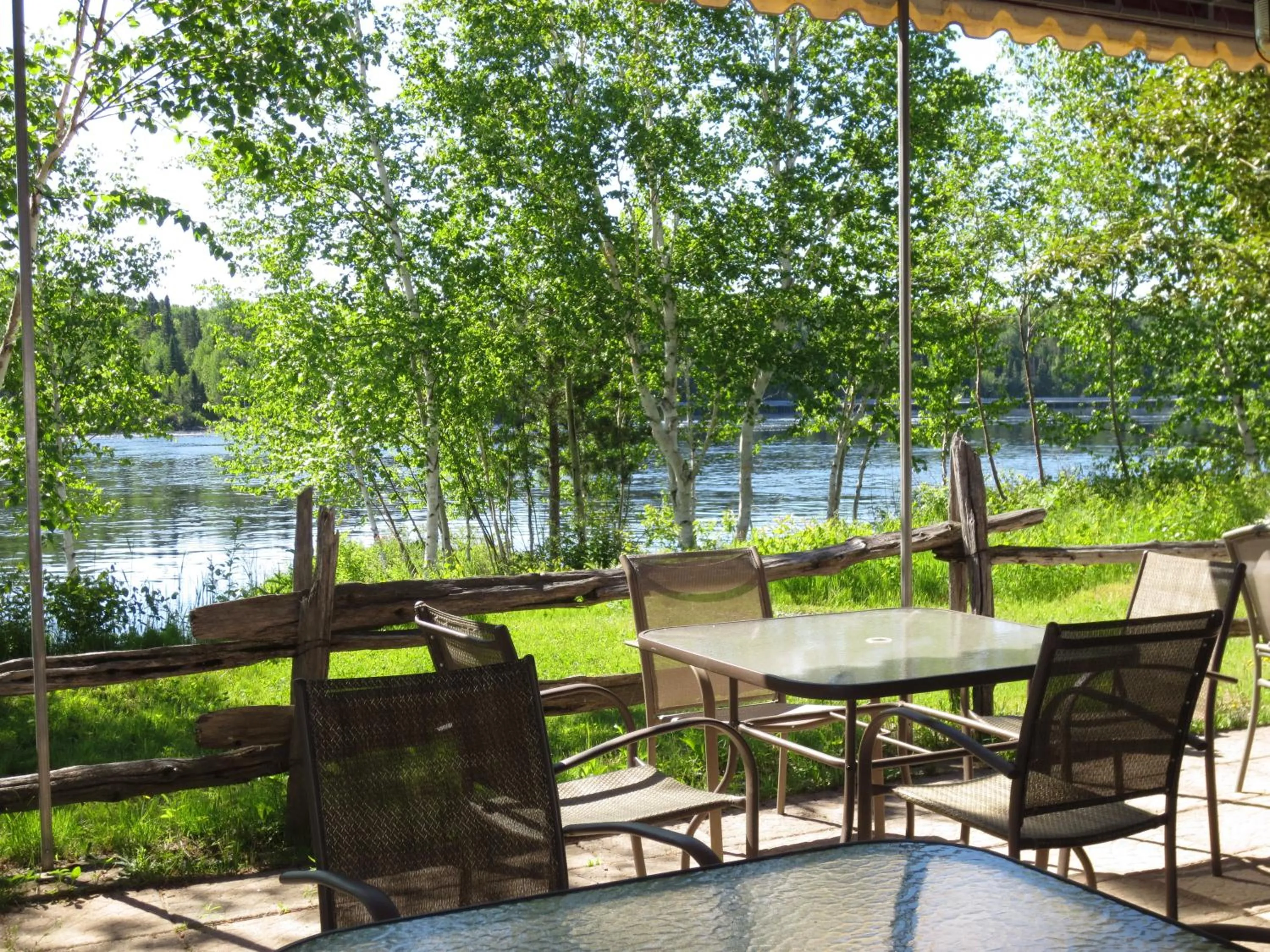 Patio in Auberge Île du Repos