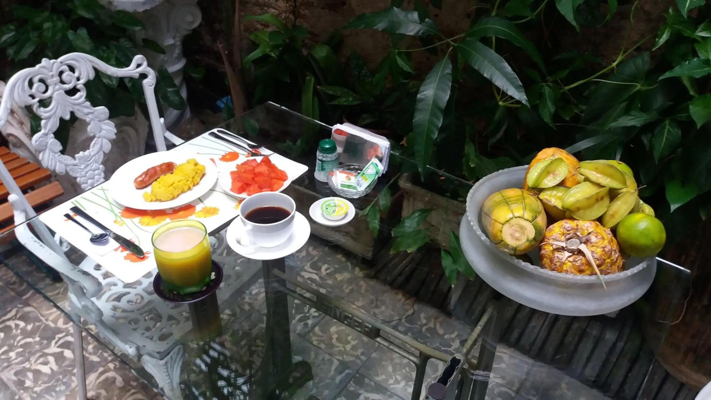 American breakfast in Hotel Fegali Art Boutique