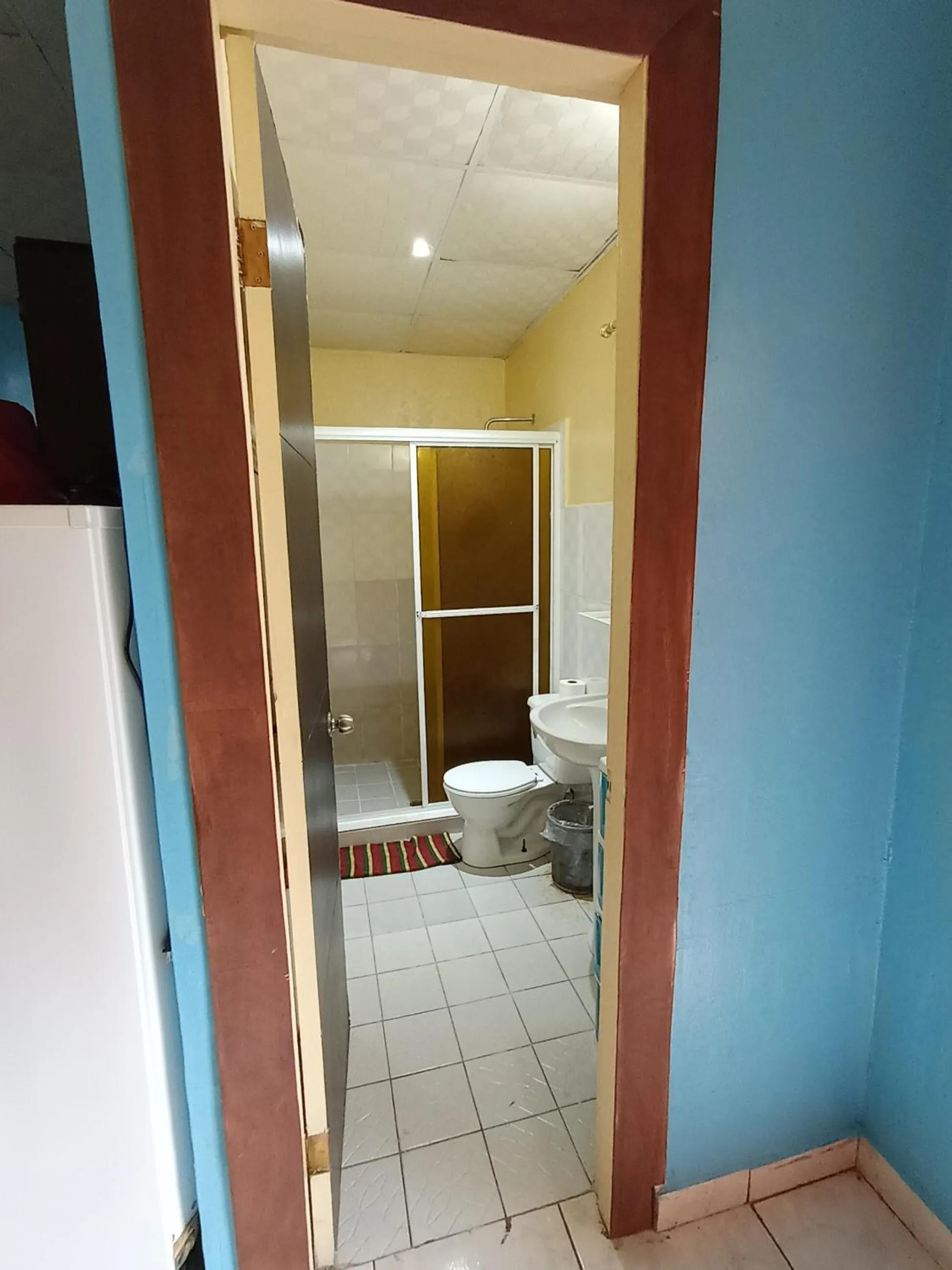 Bathroom in Sun Havens Apartments & Suites