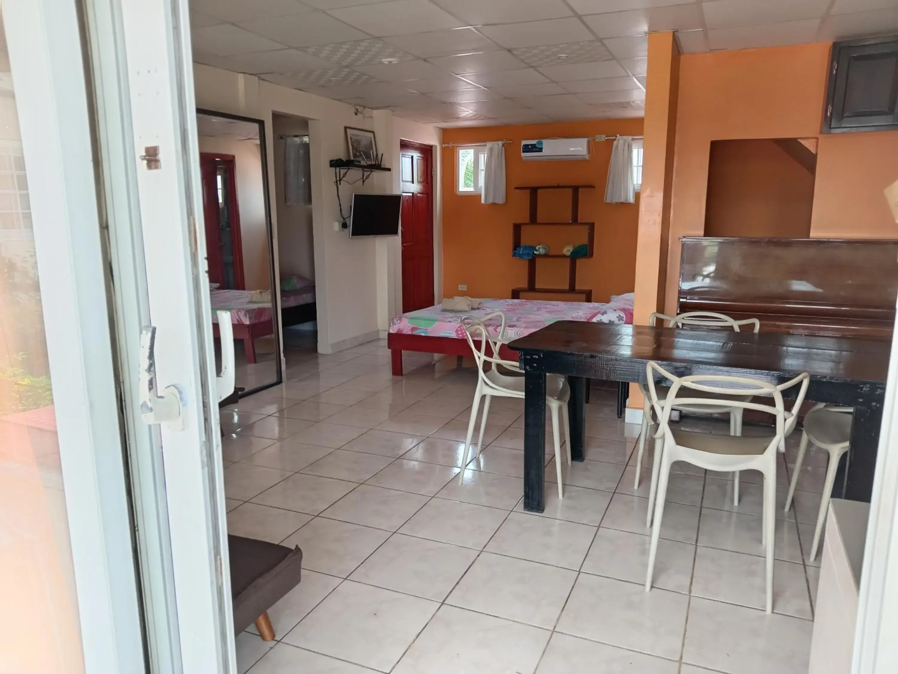 Deluxe Studio with Balcony and City View in Sun Havens Apartments & Suites Deluxe Studio with Balcony and City View in Sun Havens Apartments & Suites