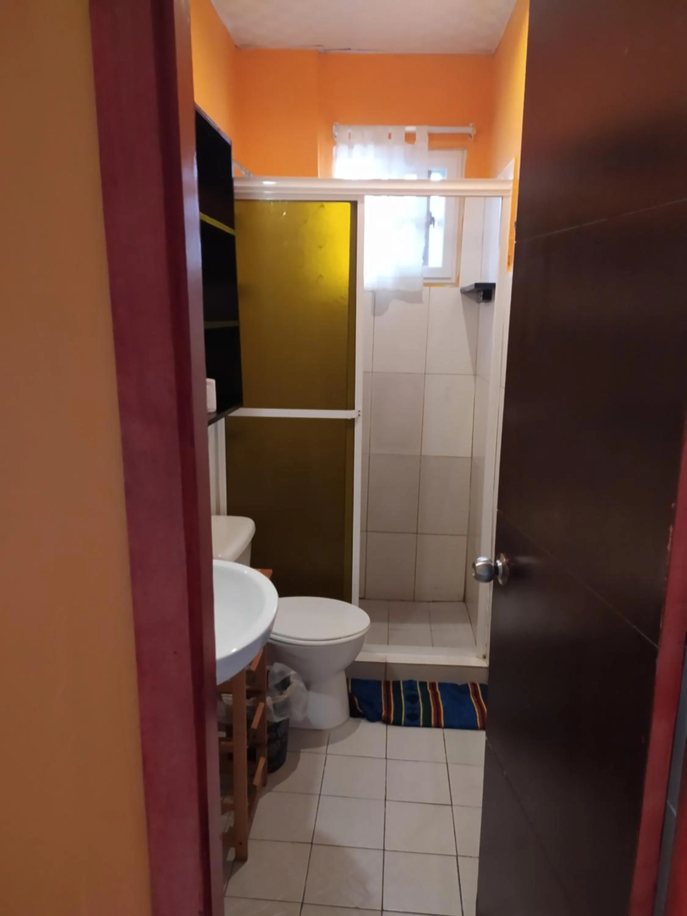 Shower in Sun Havens Apartments & Suites