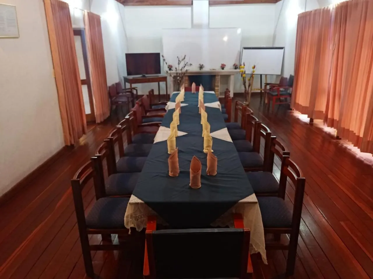 Meeting/conference room in Hotel El Cid Plaza Premium