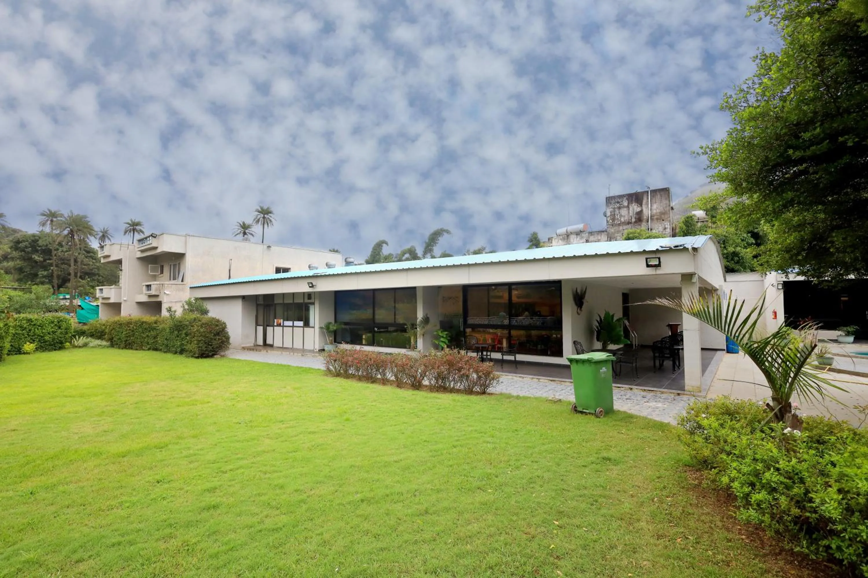 Garden in Hummingbird Resort