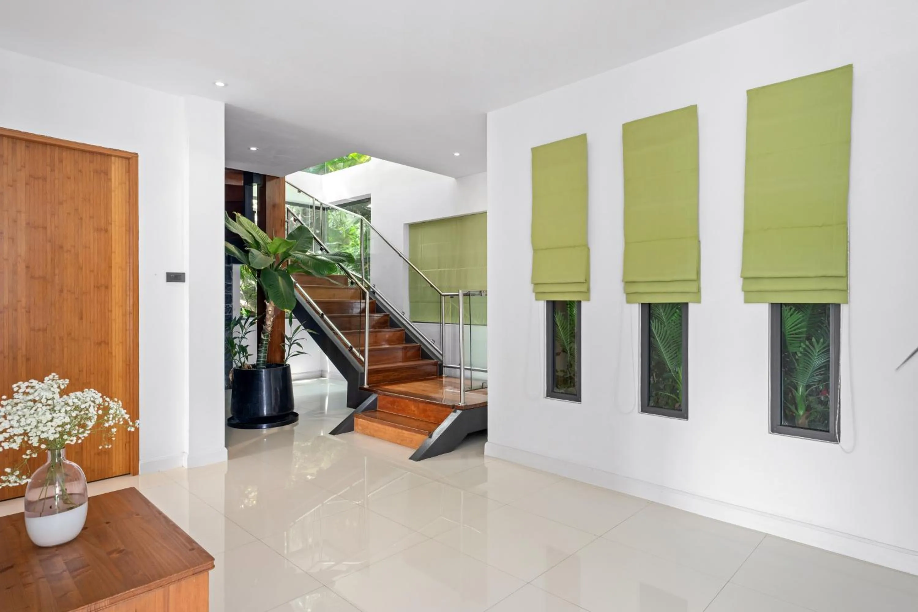 Communal lounge/ TV room in Karpe Diem Villa - Twin Infinity Pools