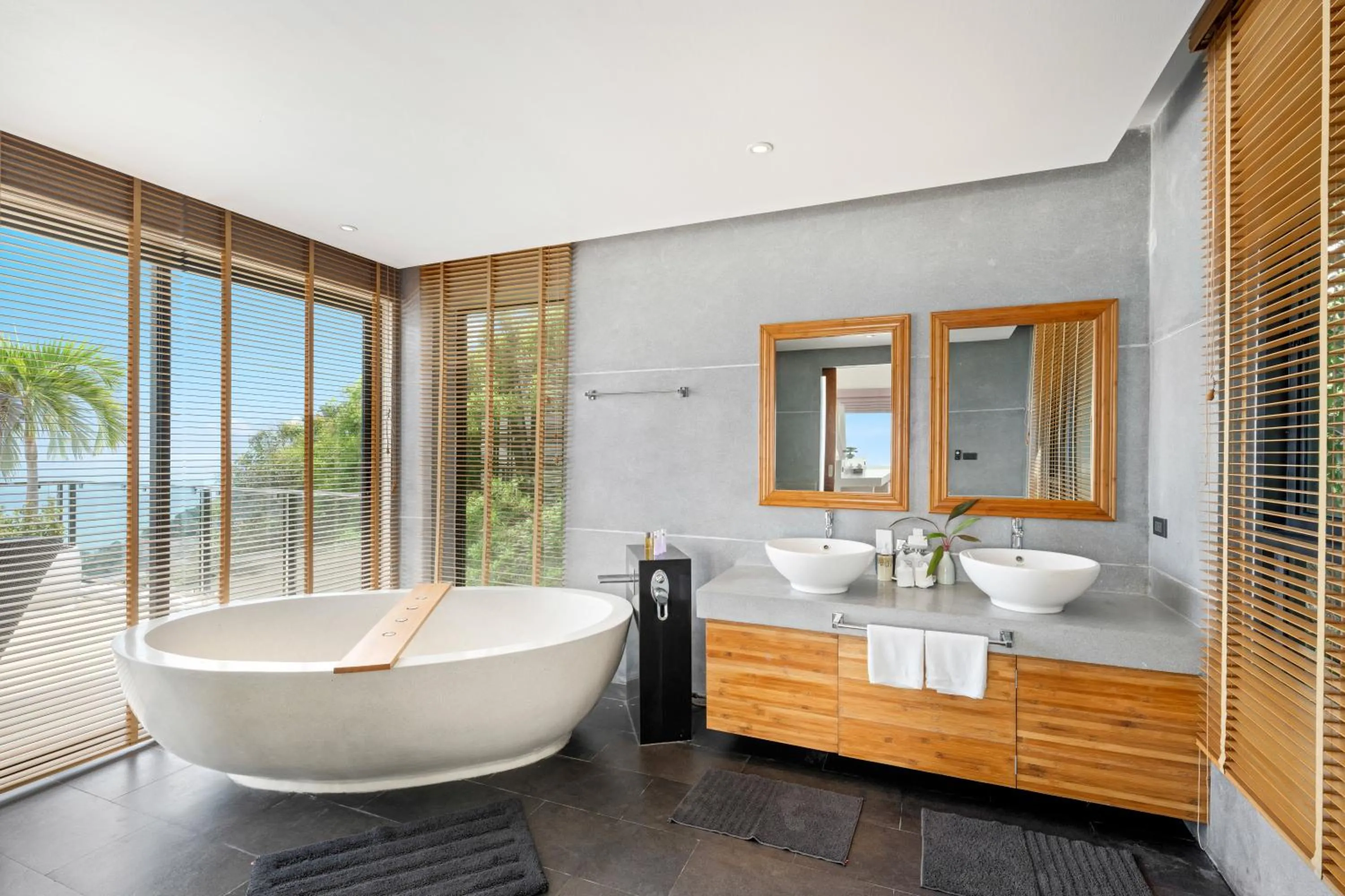 Bathroom in Karpe Diem Villa - Twin Infinity Pools