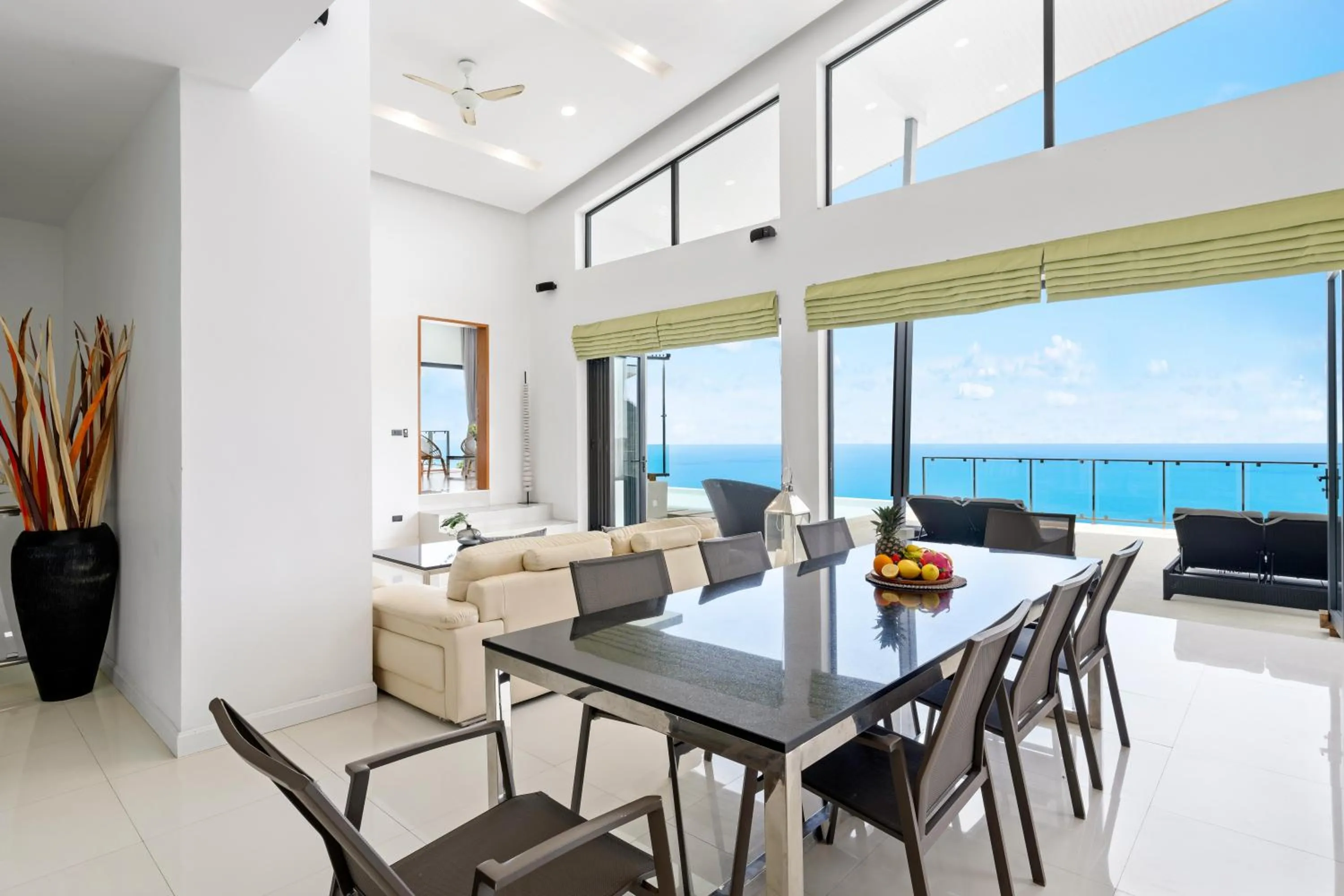 Dining area in Karpe Diem Villa - Twin Infinity Pools