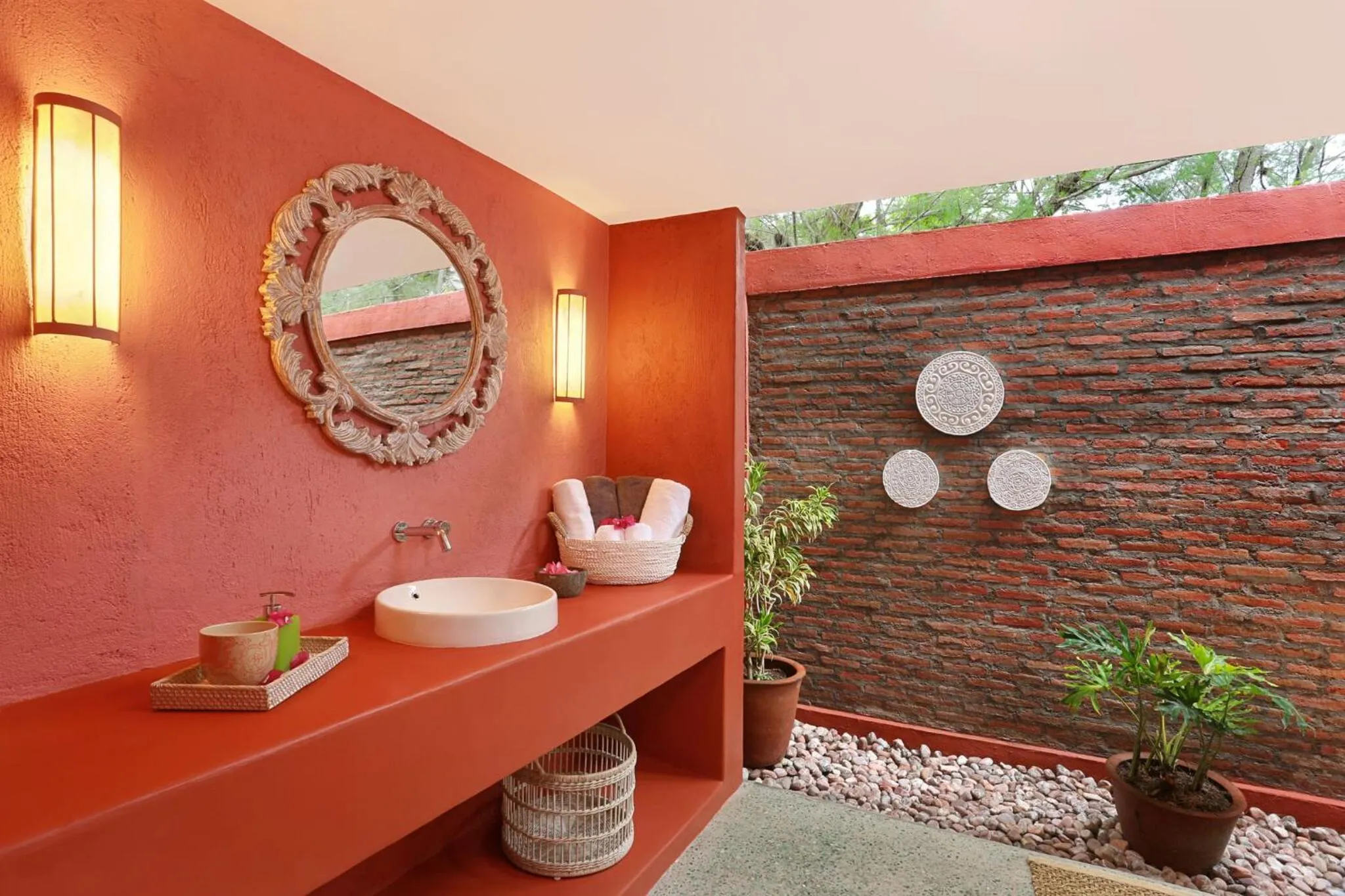 PinkCoco Gili Trawangan - Constant Surprises - for Cool Adults Only