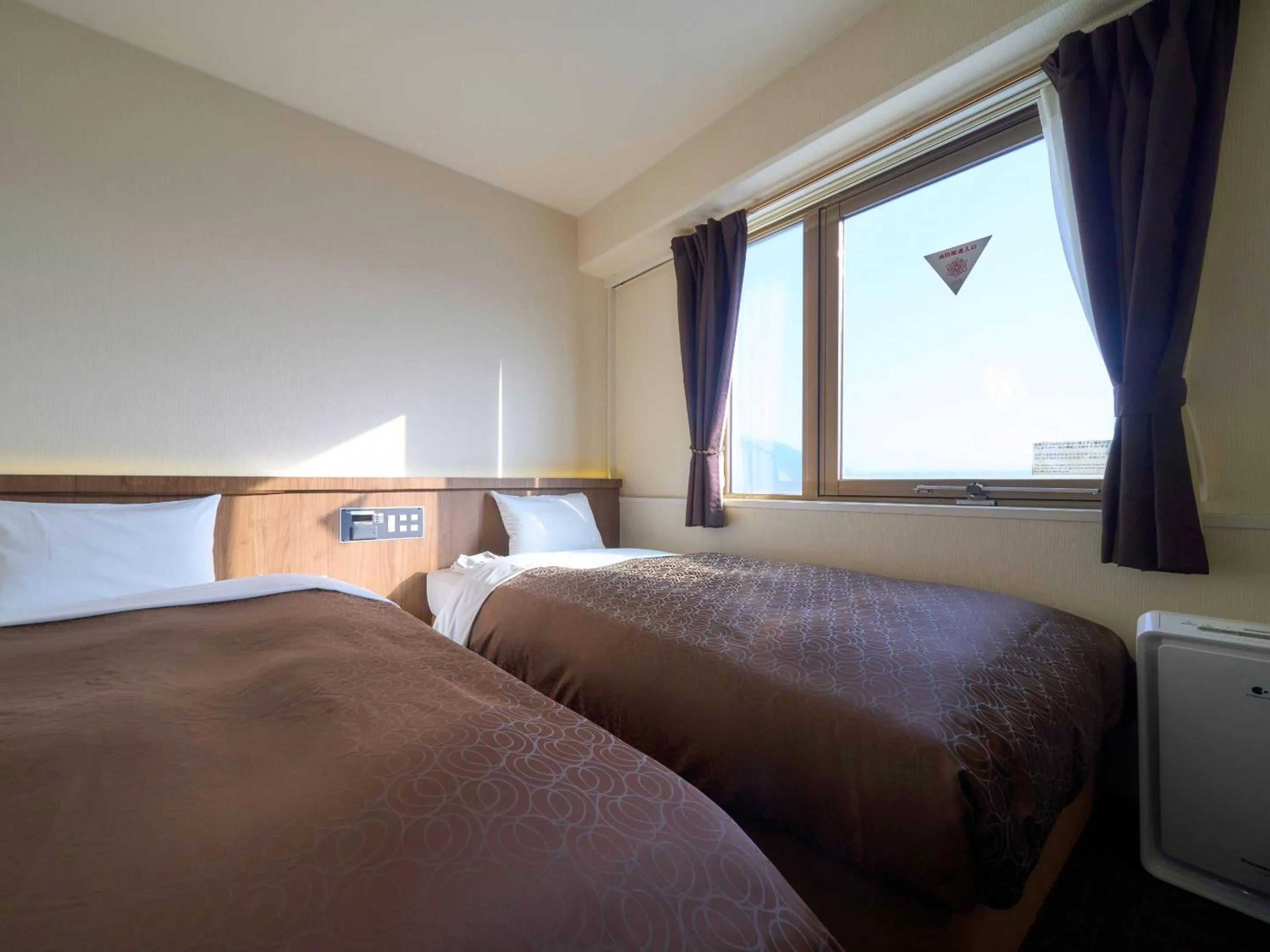 Photo of the whole room, Bed in Minakuchi Century Hotel