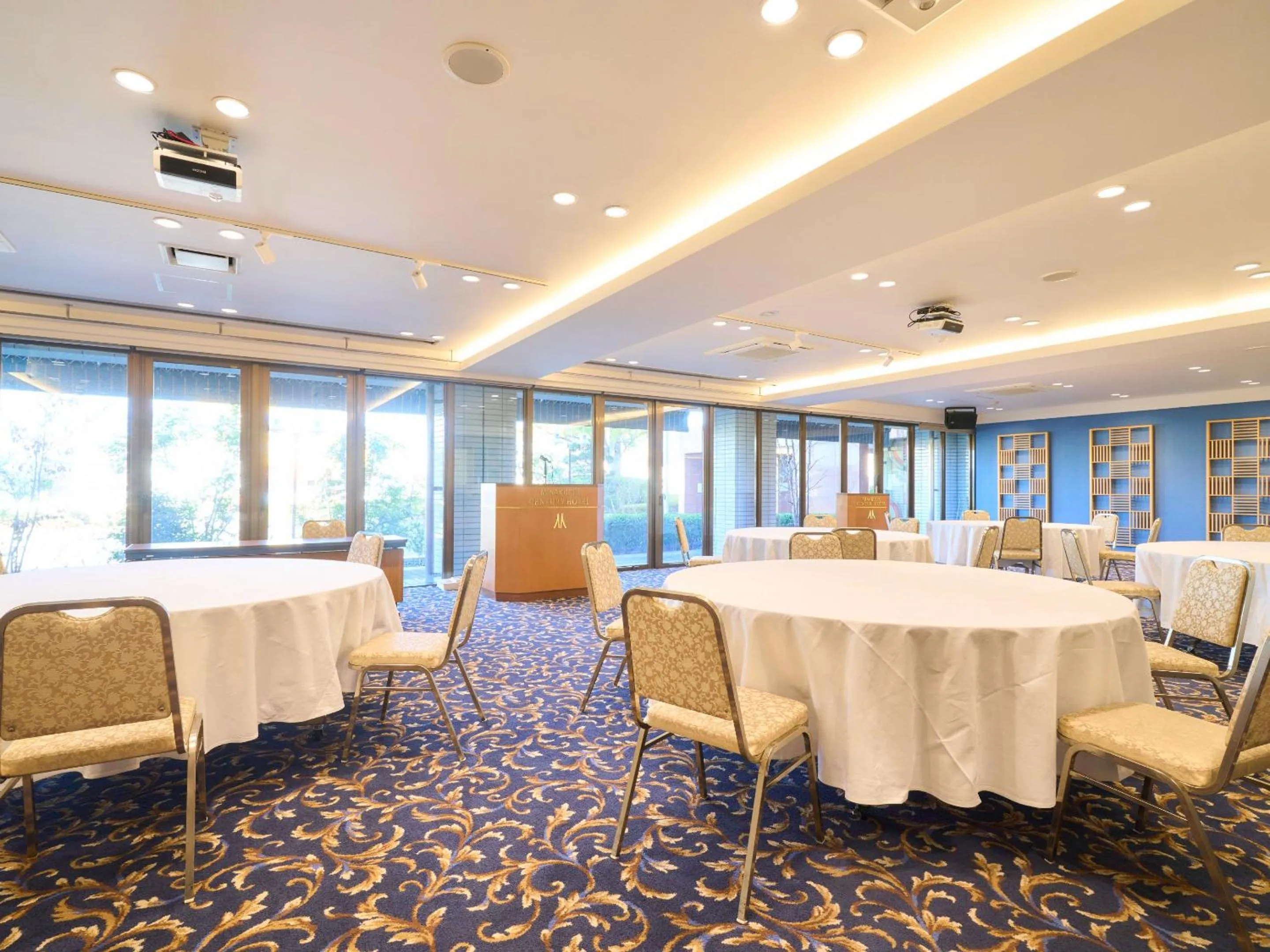 Area and facilities in Minakuchi Century Hotel