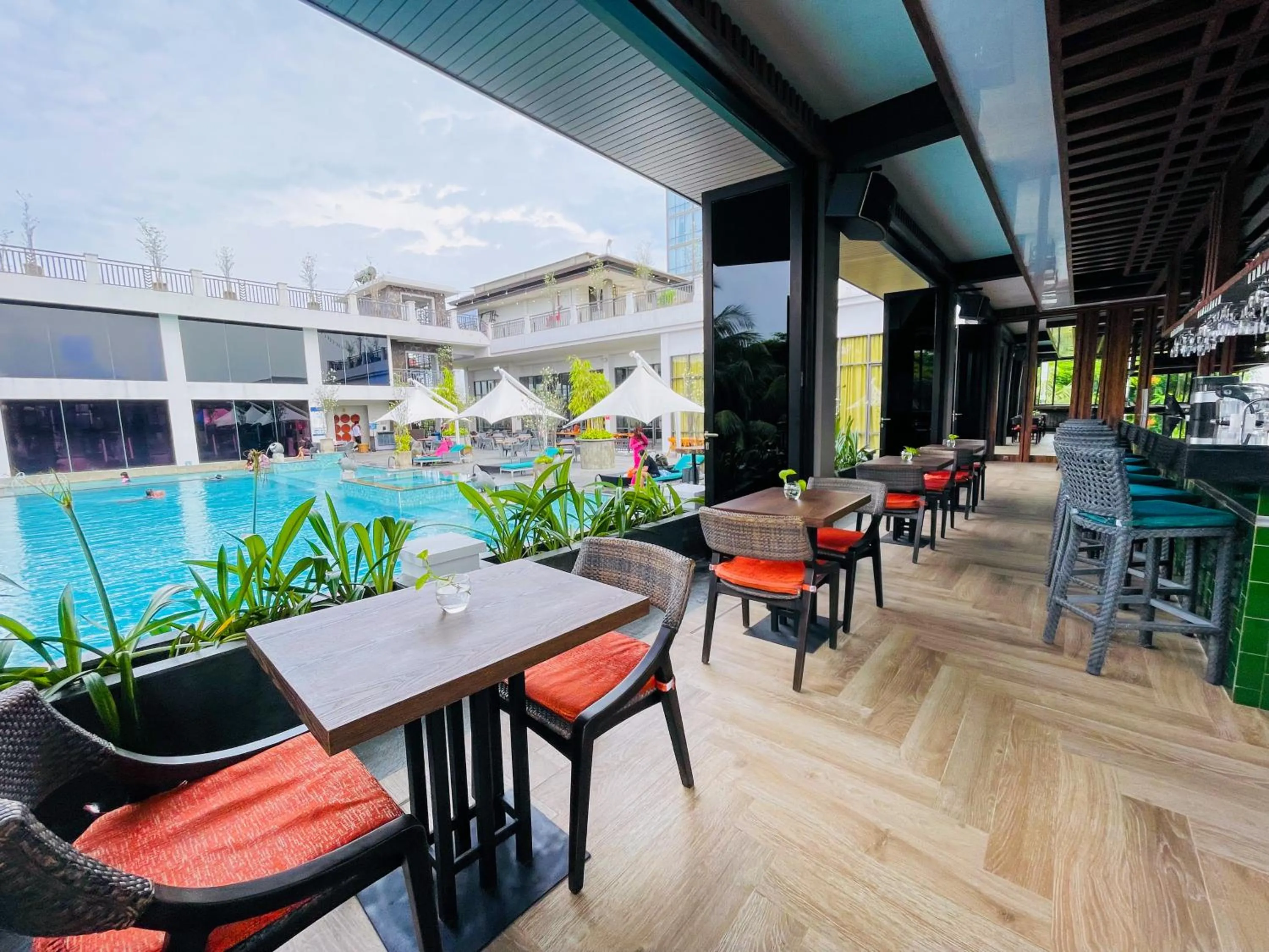 Restaurant/places to eat in Lombok Astoria Hotel