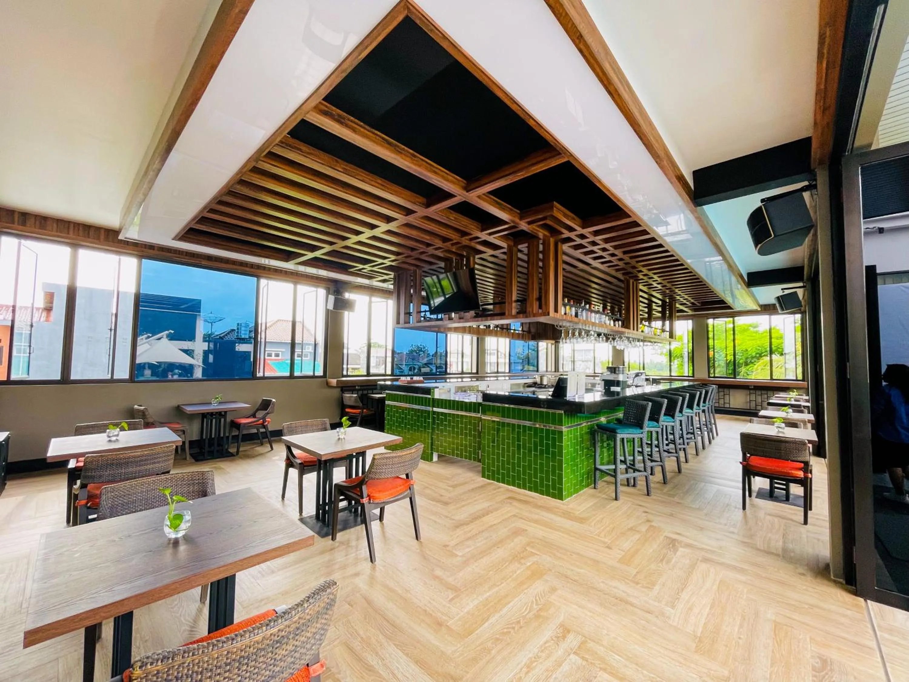 Restaurant/places to eat in Lombok Astoria Hotel