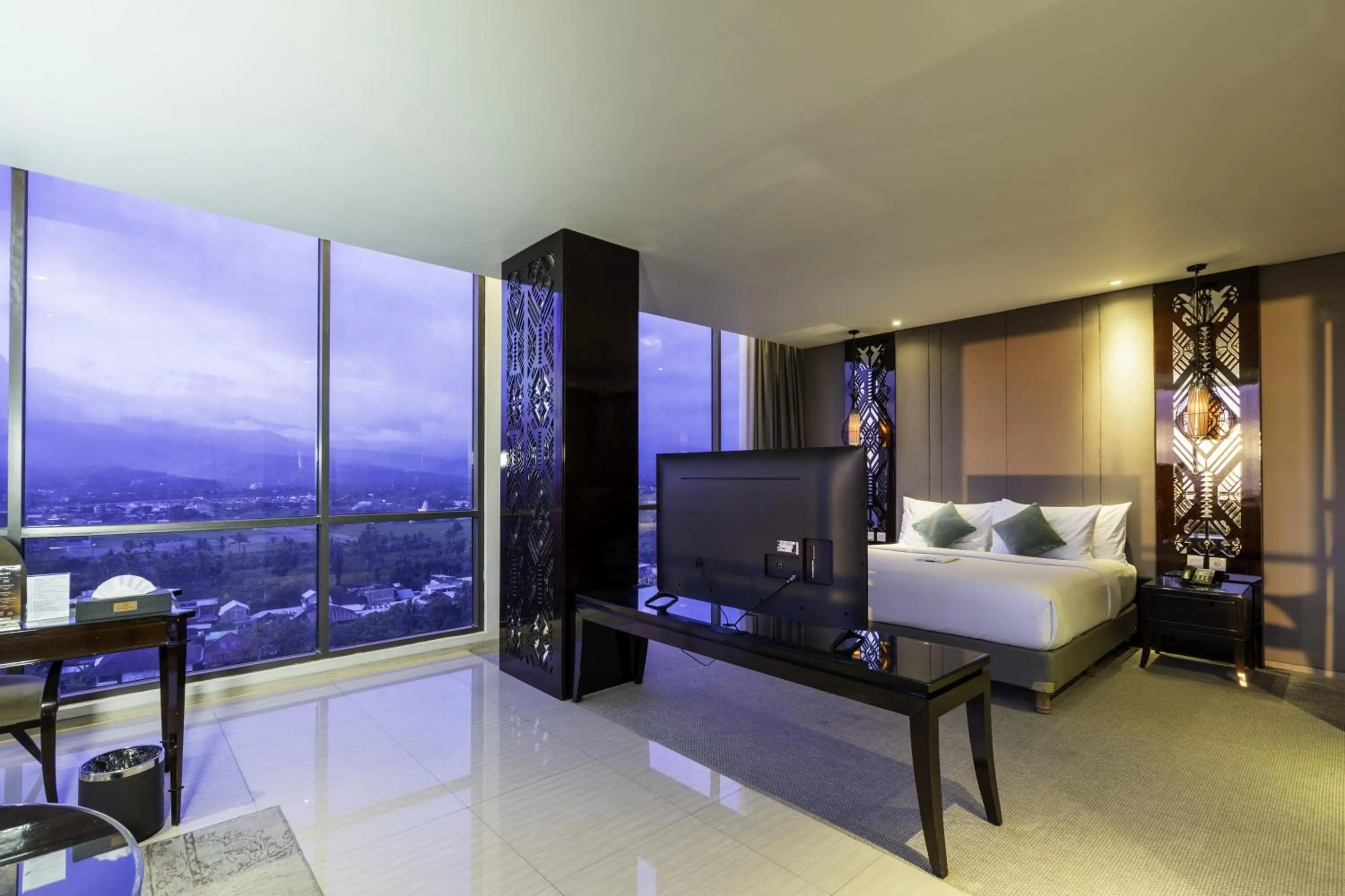 Bed in Lombok Astoria Hotel