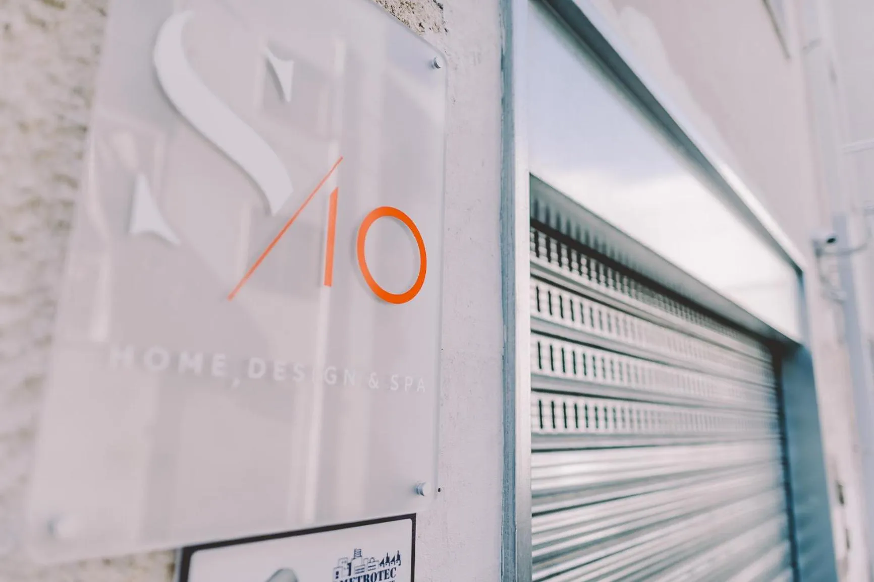 Parking in Suite 10 Home Design & Spa