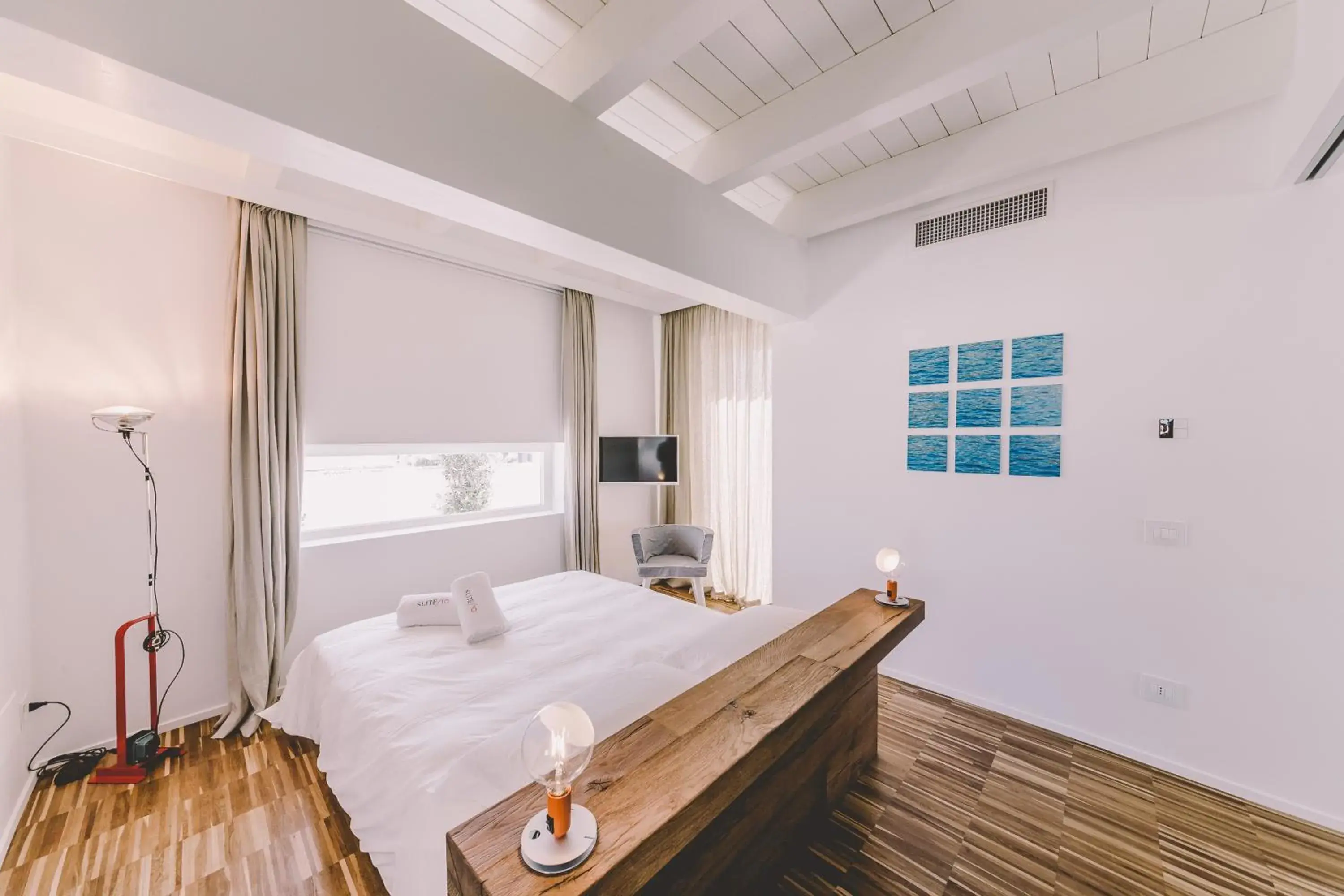 Day, Bed in Suite 10 Home Design & Spa Day, Bed in Suite 10 Home Design & Spa