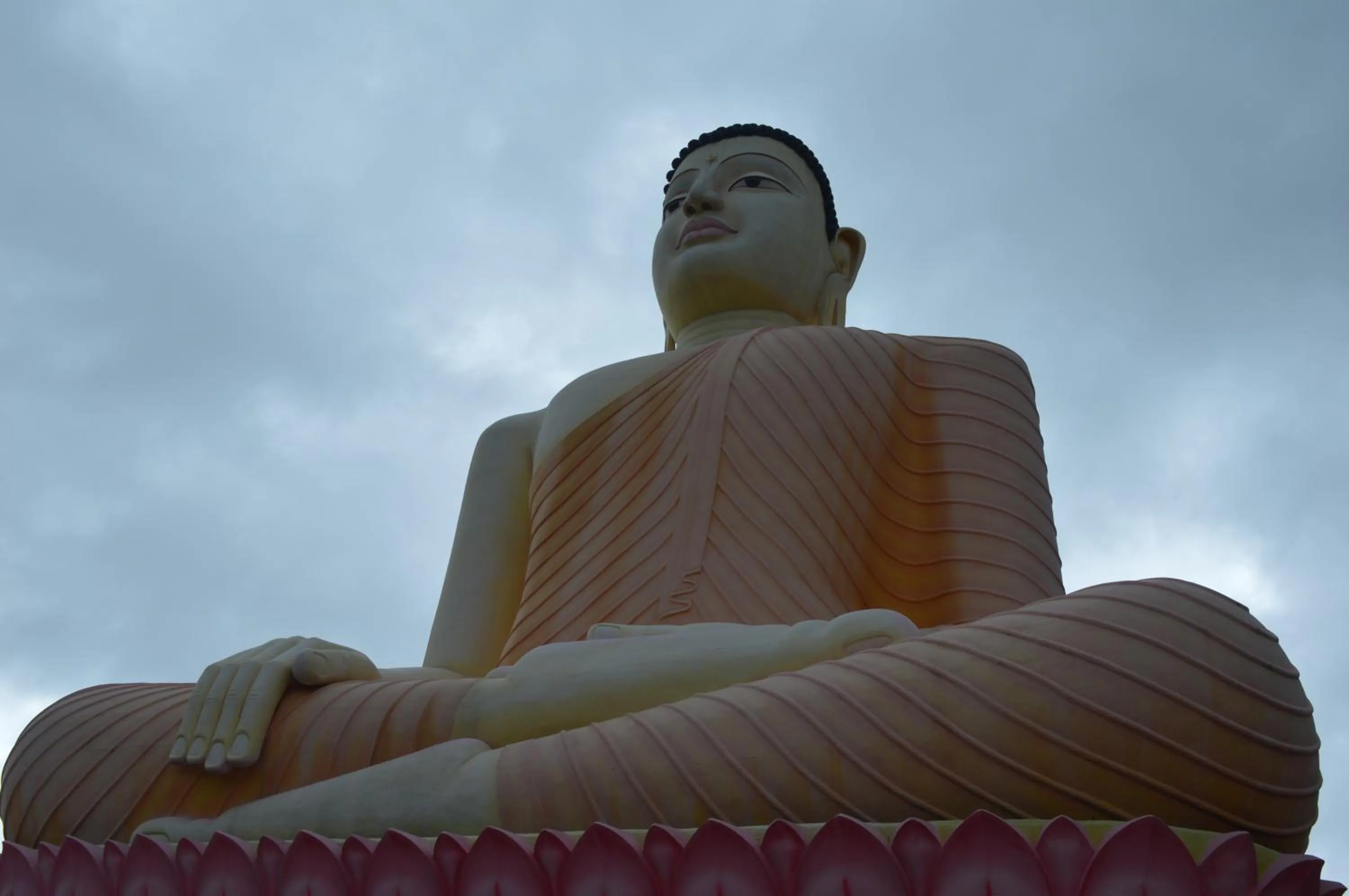 Activities in FEEL Beach Apartments