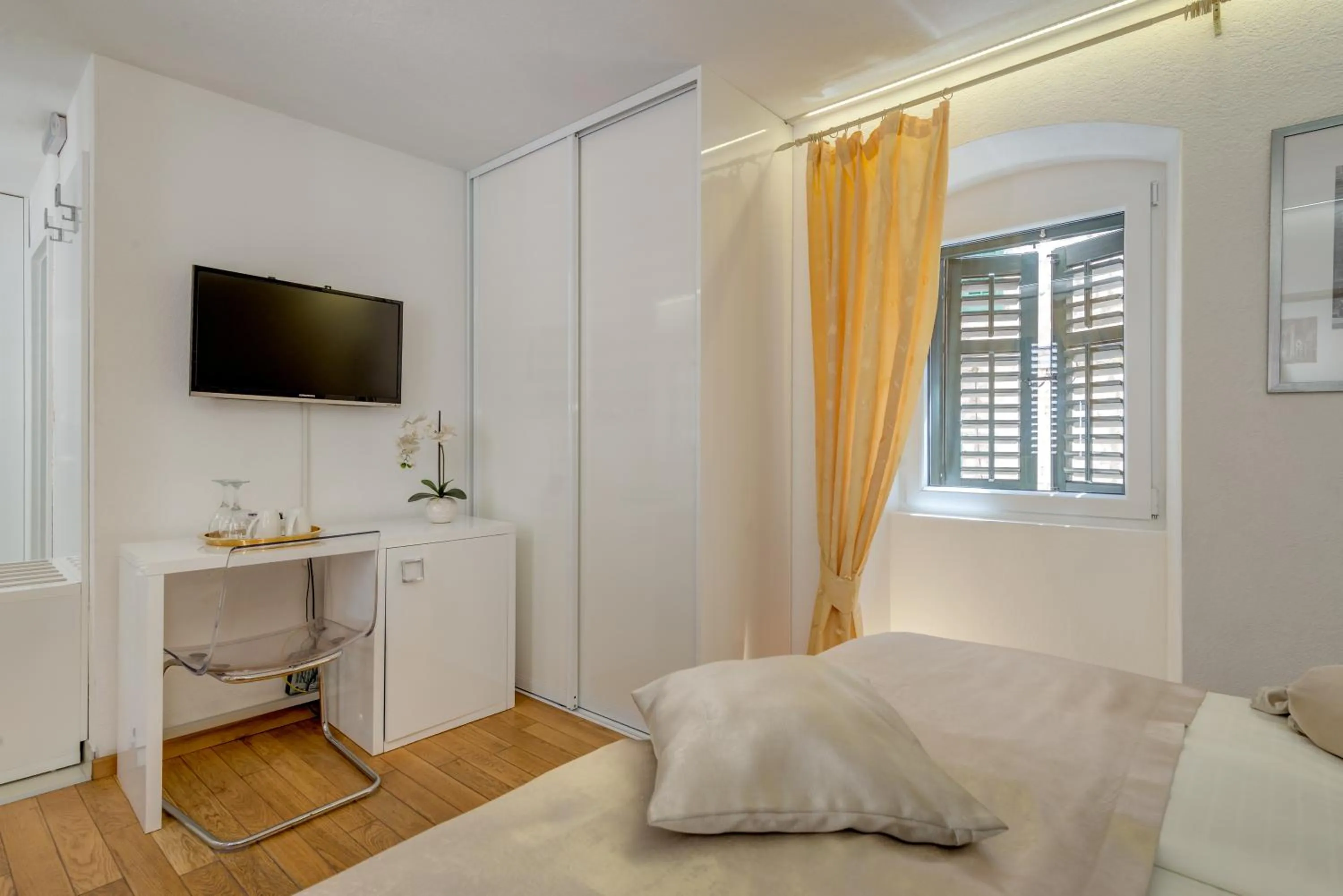 Photo of the whole room, Bed in Guesthouse Imperator