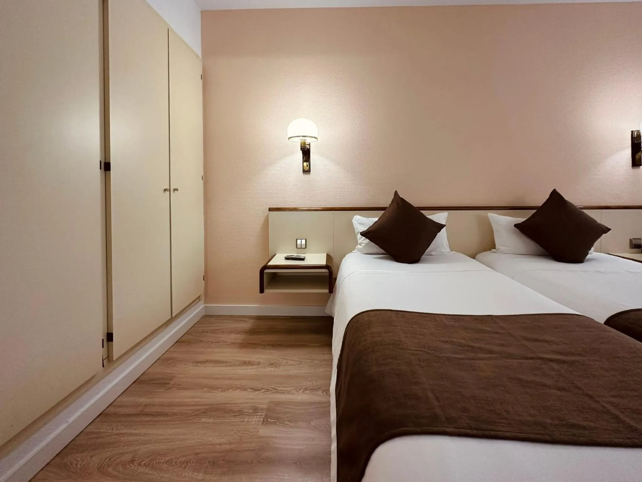 Bedroom, Bed in Andorra Palace