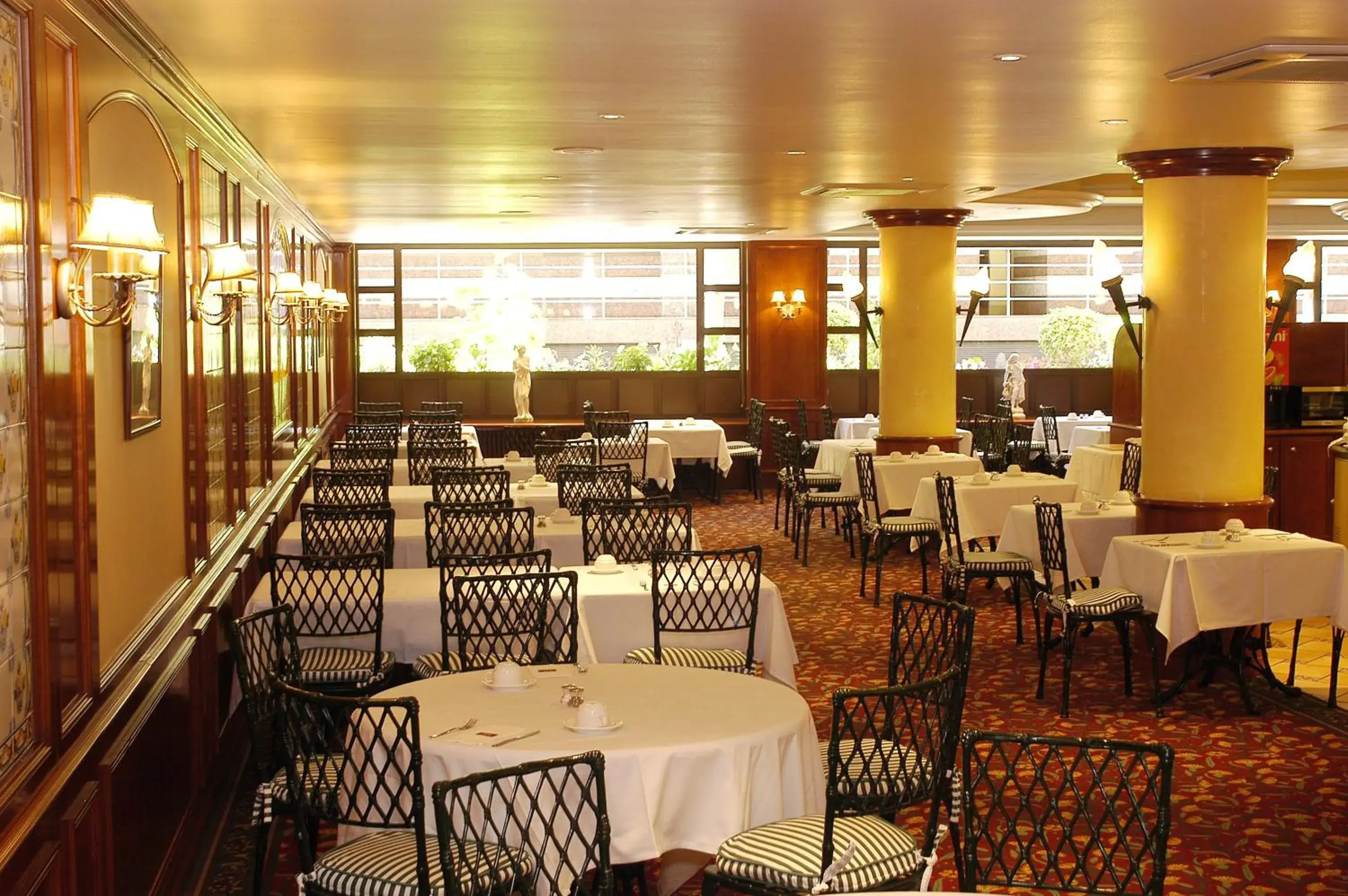 Restaurant/places to eat in Andorra Palace Restaurant/places to eat in Andorra Palace