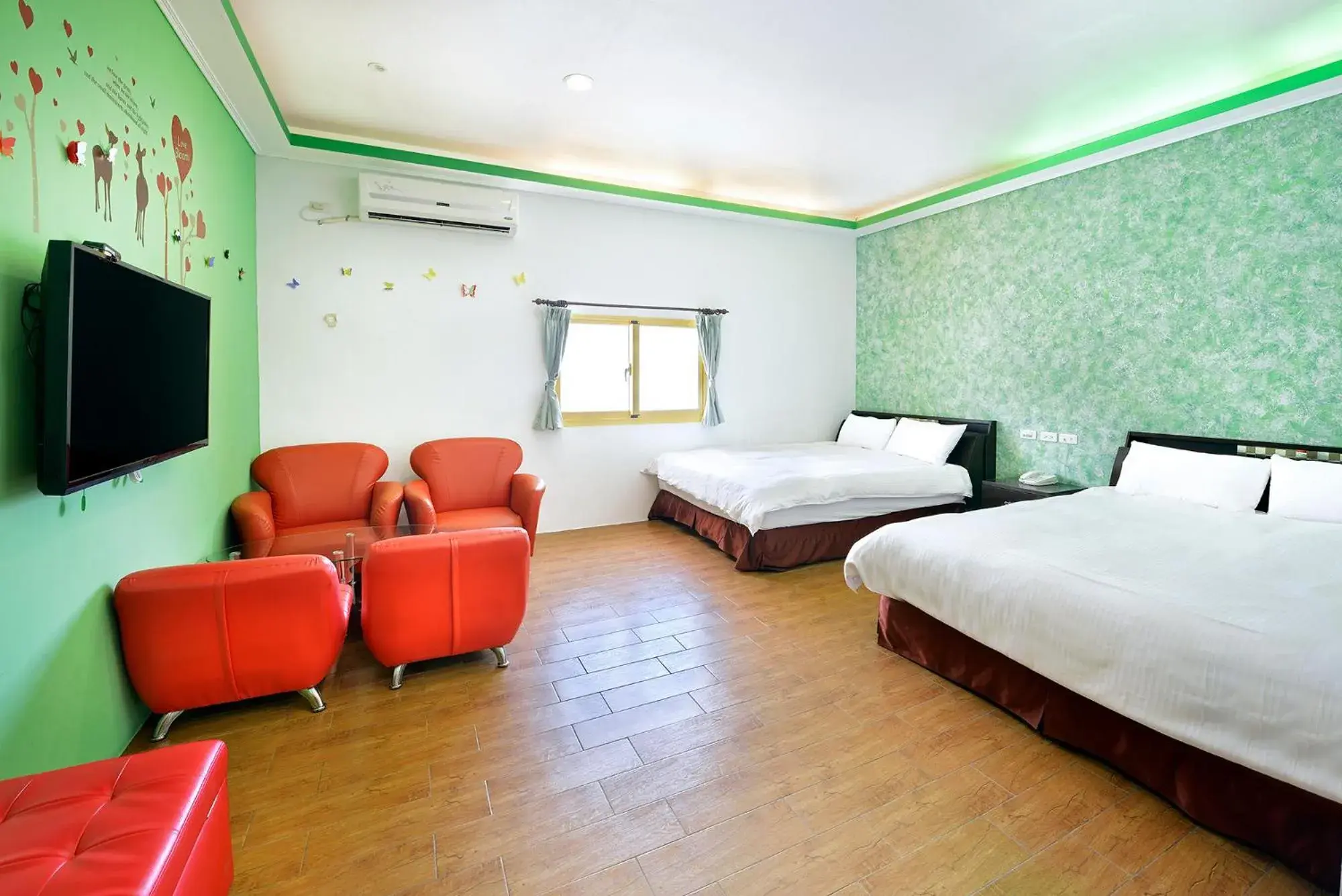 Decorative detail, Bed in Star Inn 888 Decorative detail, Bed in Star Inn 888