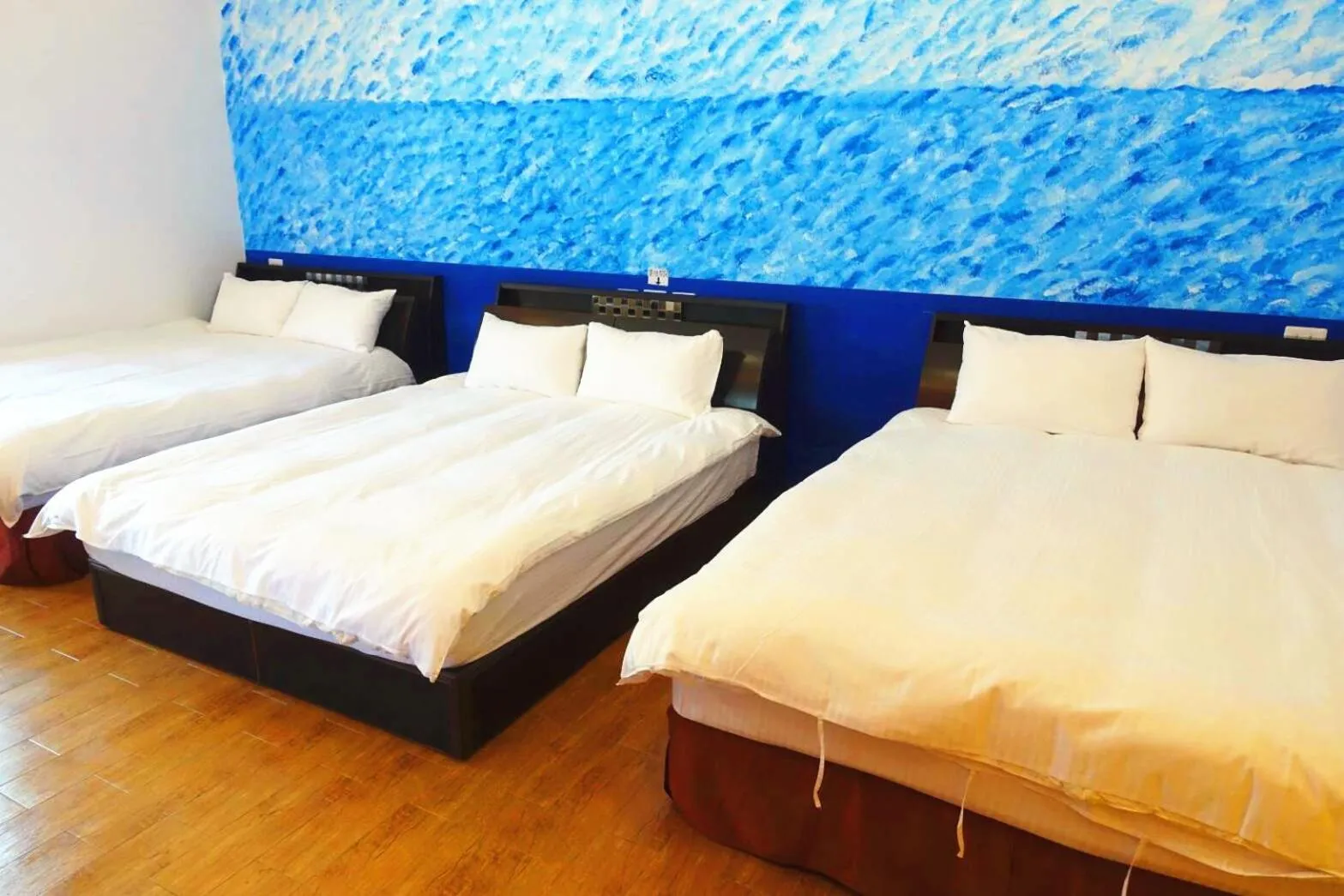 bunk bed, Bed in Star Inn 888