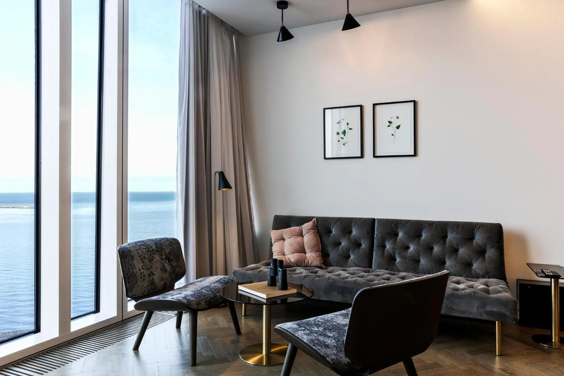Seating area in Tower Suites Reykjavík