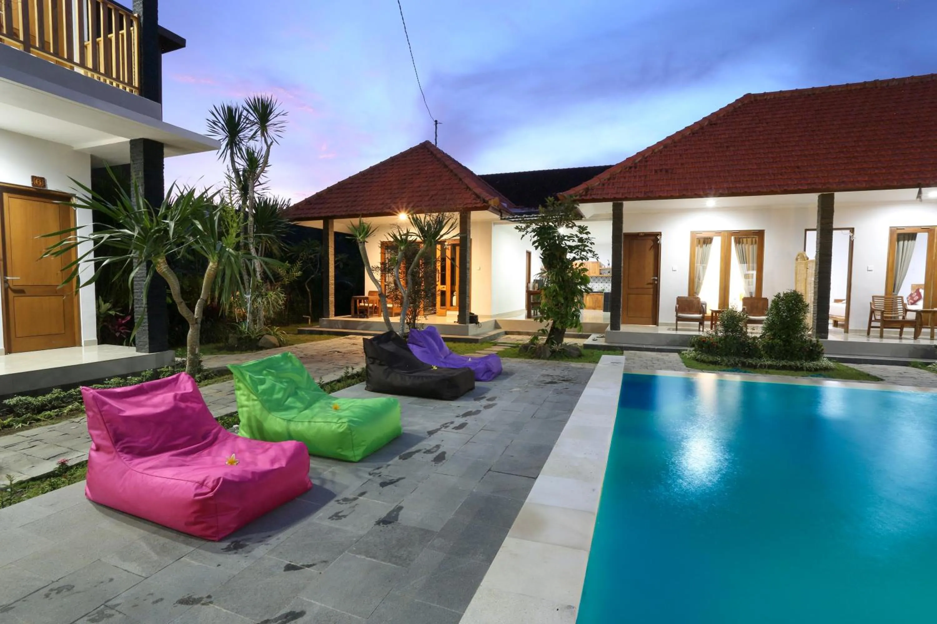 Swimming pool in Green Papaya House