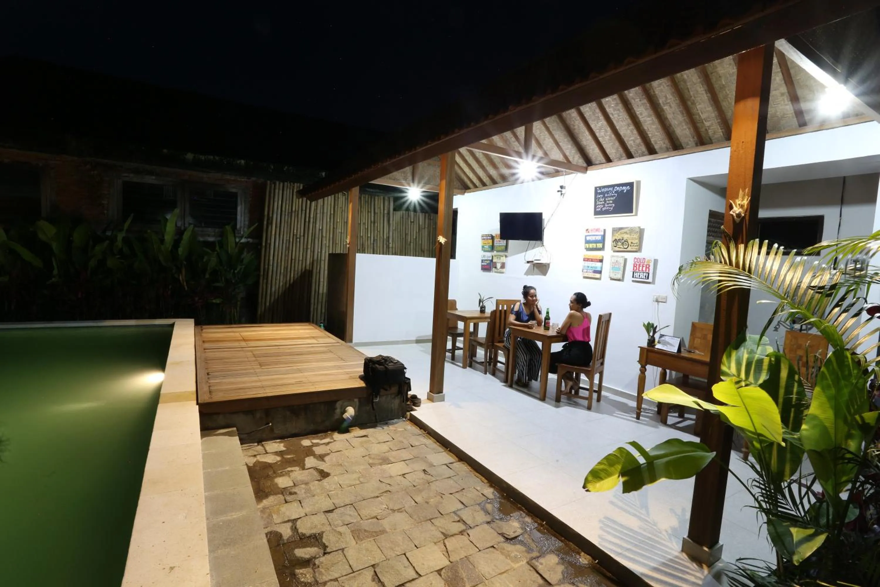 Swimming pool in Green Papaya House