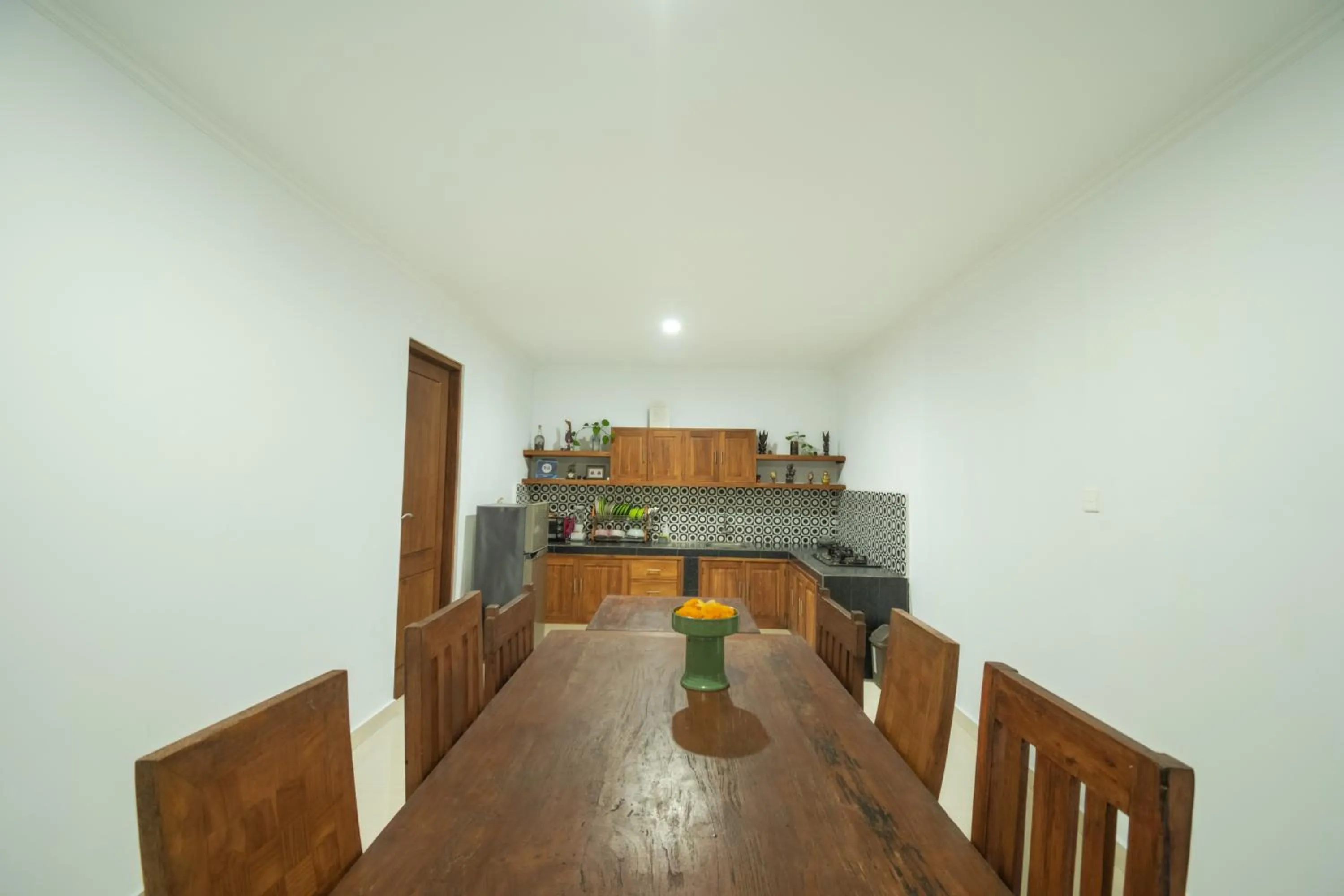 kitchen in Green Papaya House
