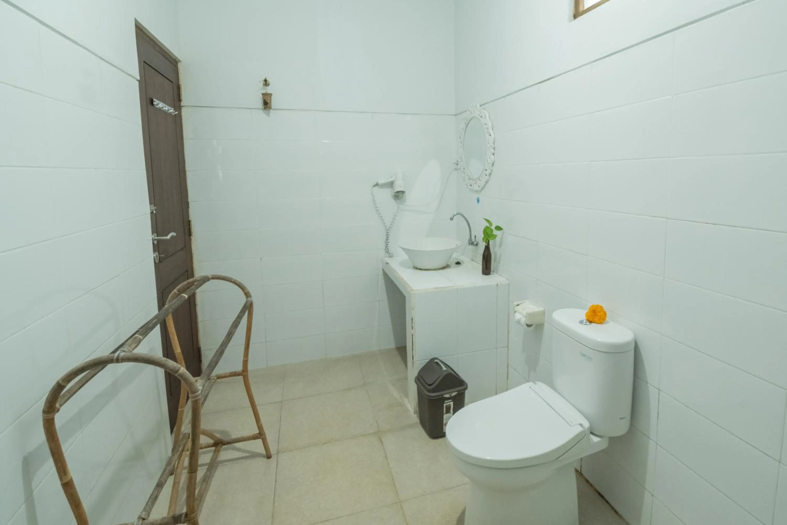 Bathroom in Green Papaya House