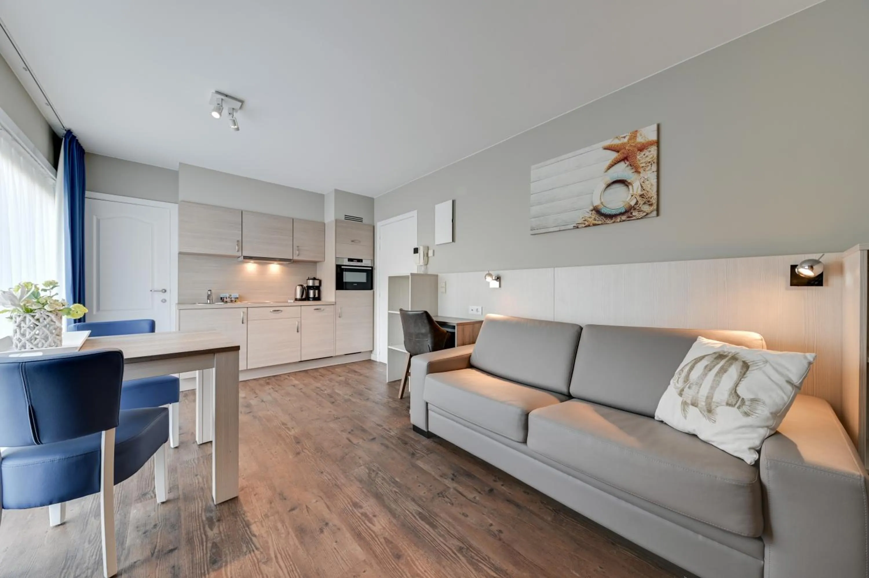 Kitchen or kitchenette in Holiday Suites De Haan