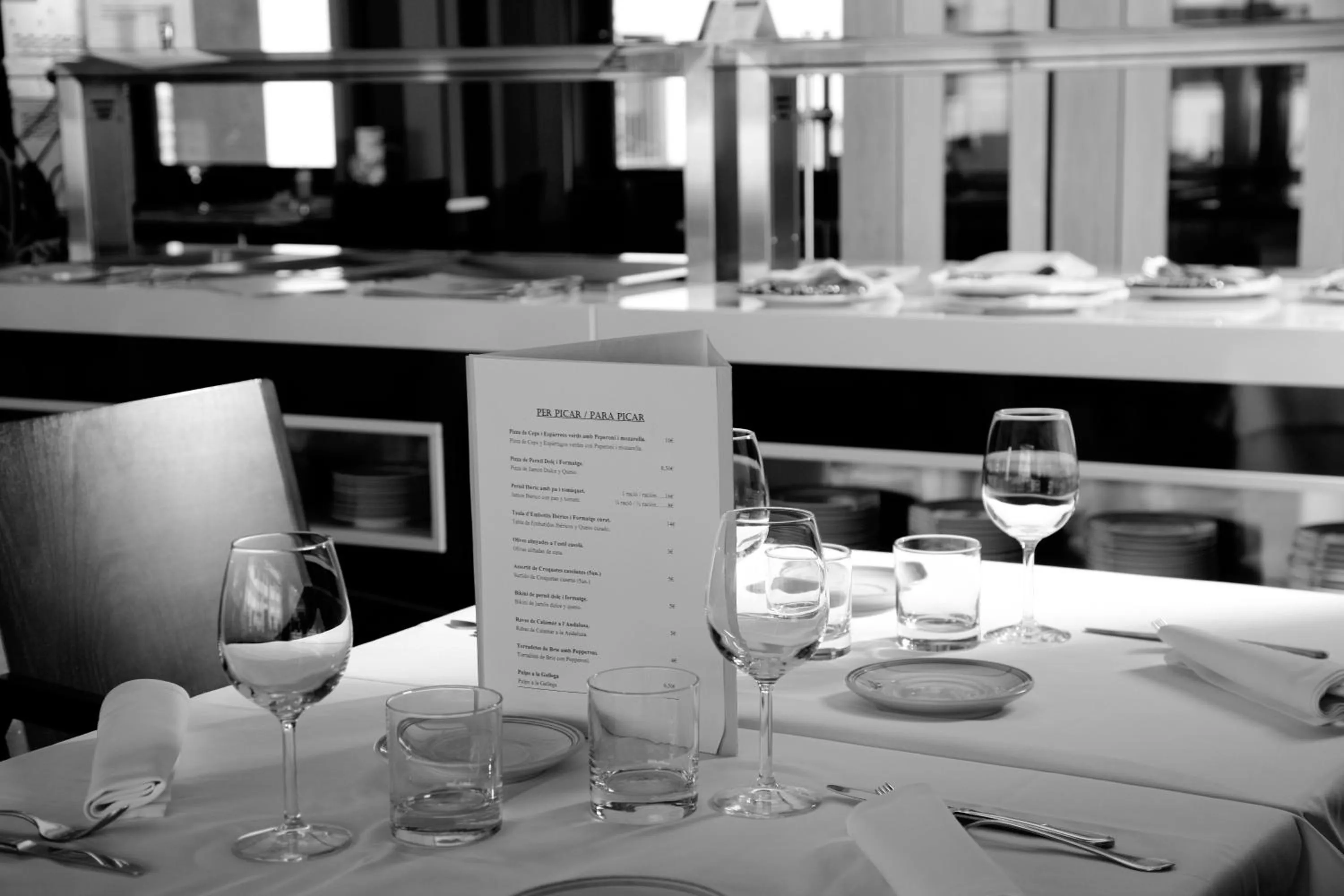 Restaurant/places to eat in Hotel Metropolis