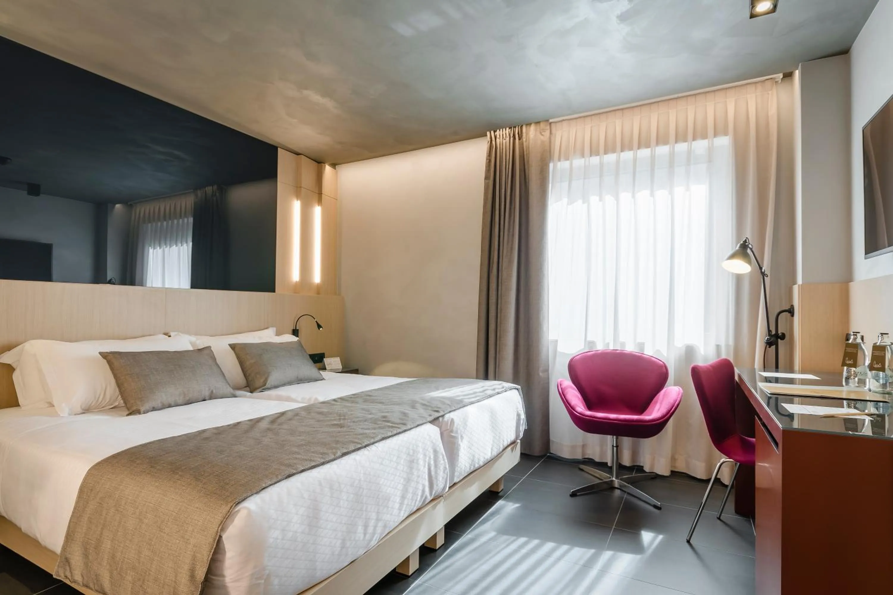 Bed in Hotel Metropolis