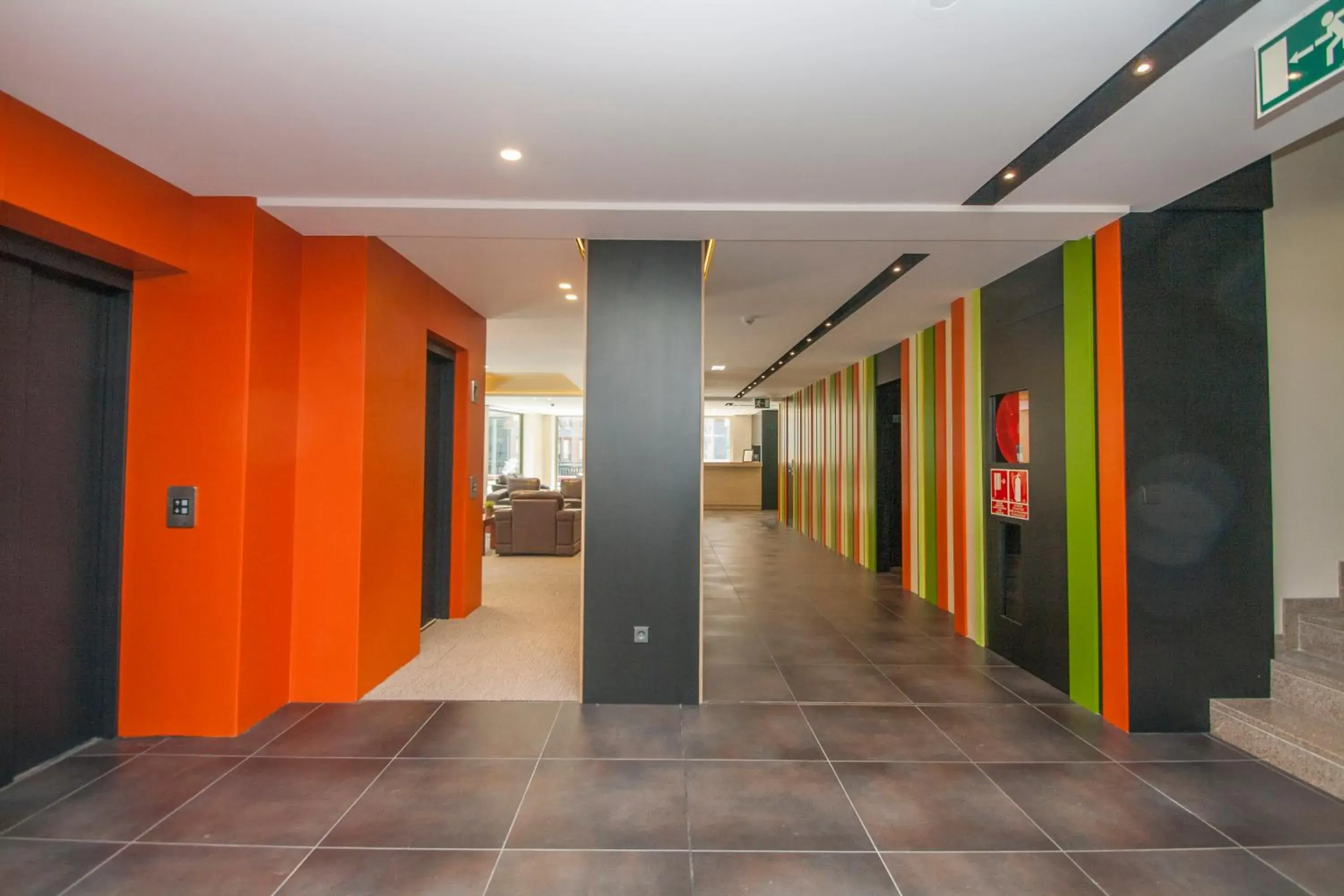 Lobby or reception in Hotel Metropolis Lobby or reception in Hotel Metropolis