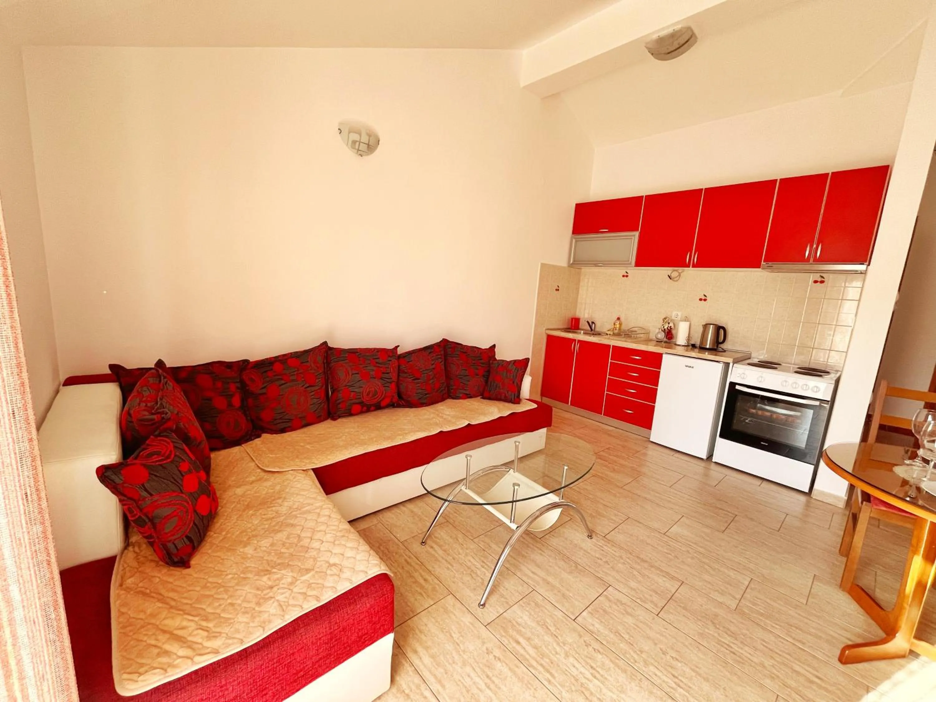 Kitchen or kitchenette in Apartments Dosljak