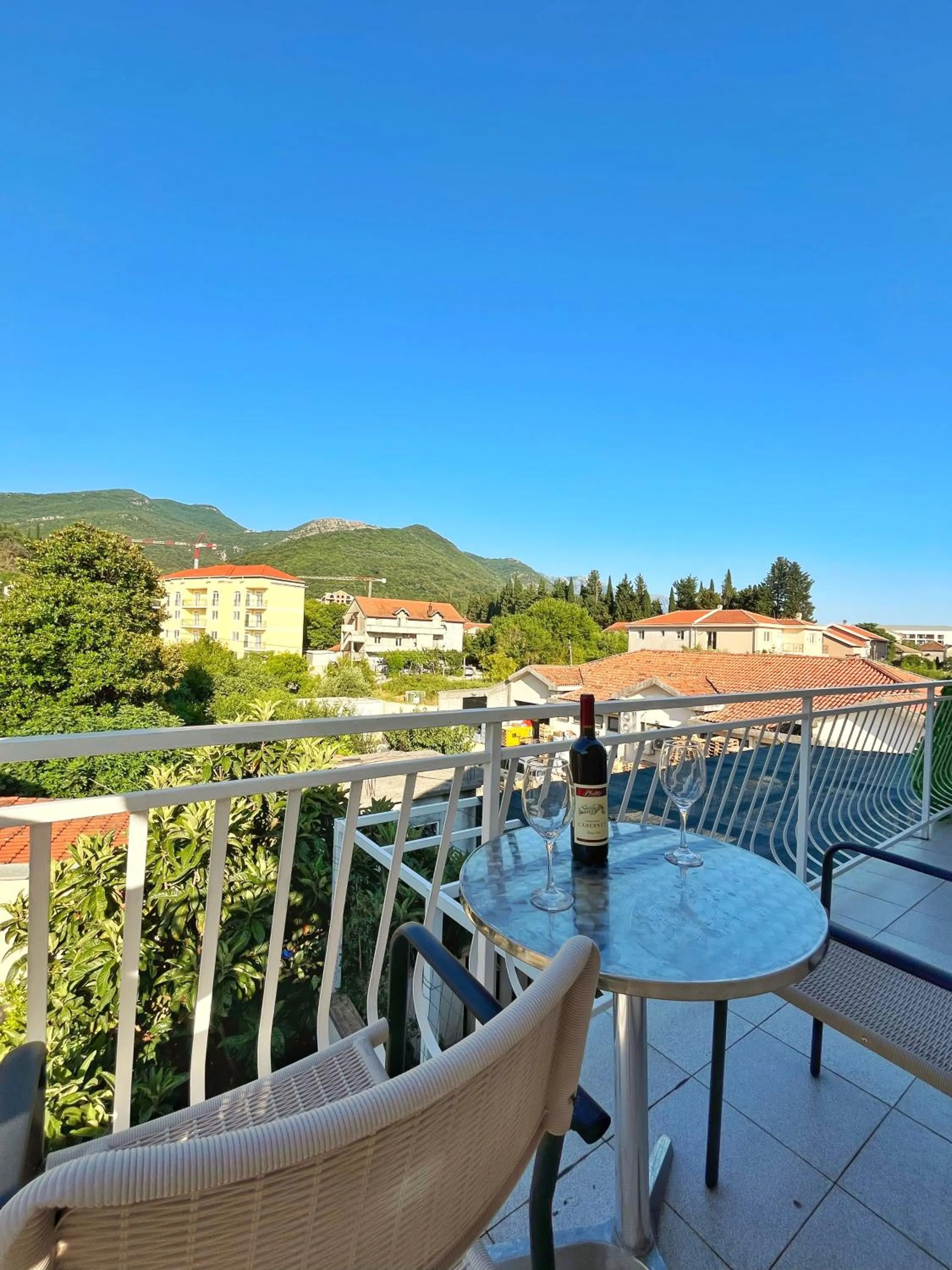 Day in Apartments Dosljak