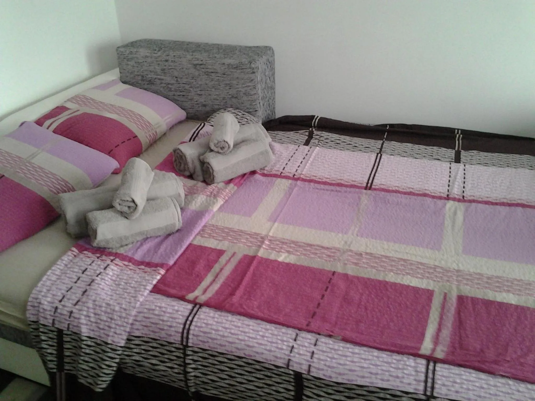 Bed in Apartment Karlos