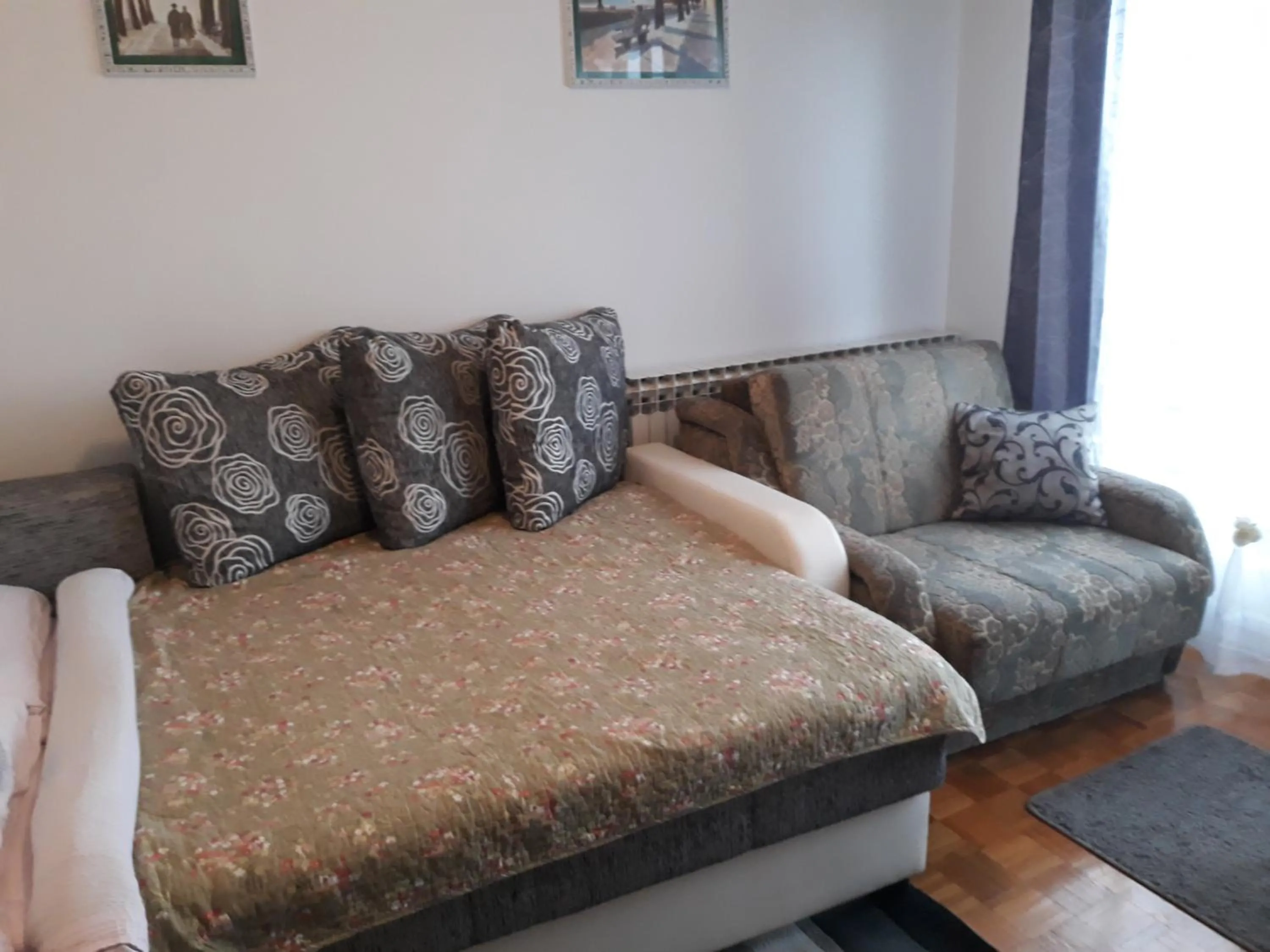 Bed in Apartment Karlos