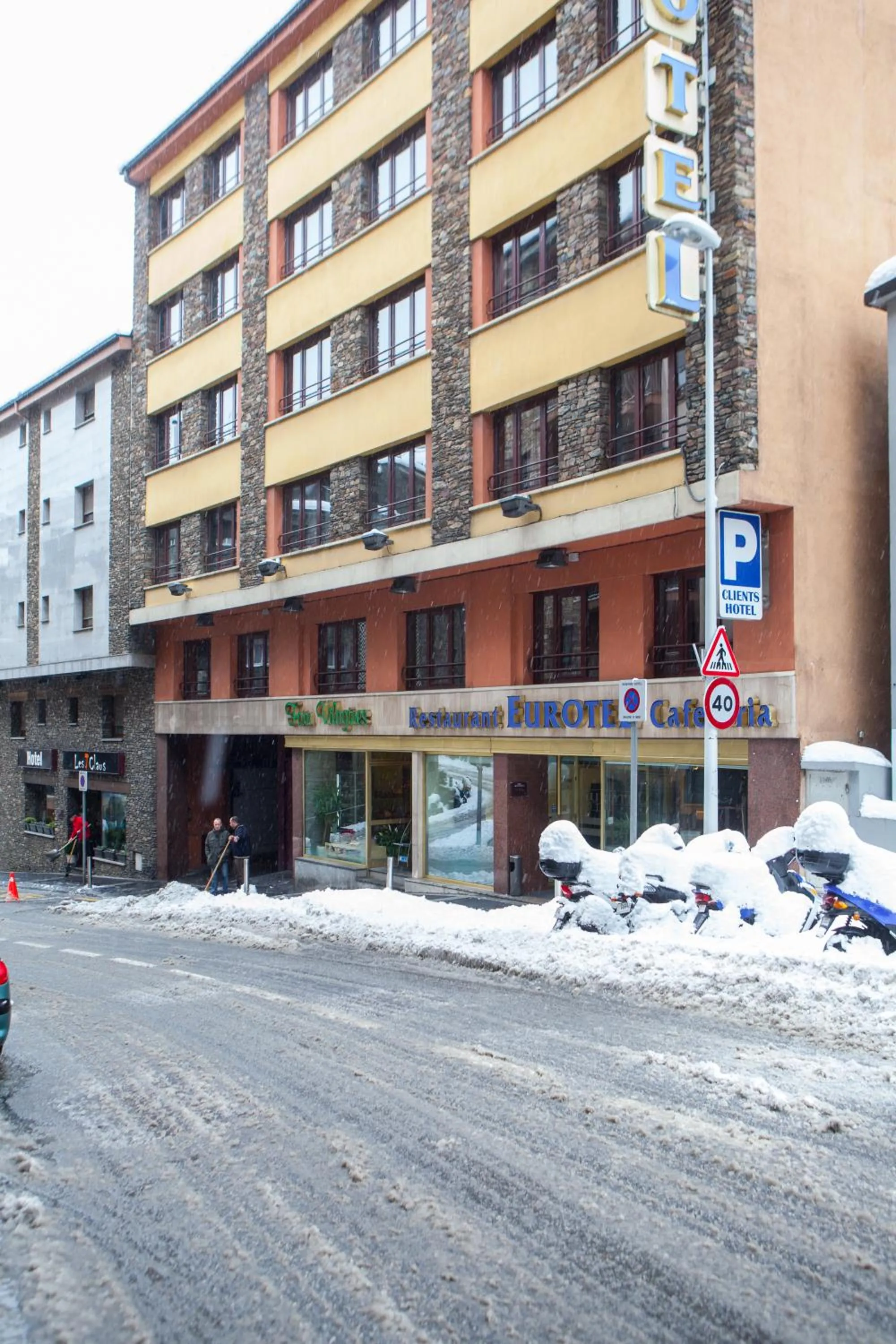 Facade/entrance in Insitu Eurotel Andorra
