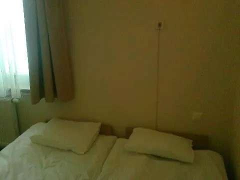 Bed in Hotel Nowostawy A2 MOP
