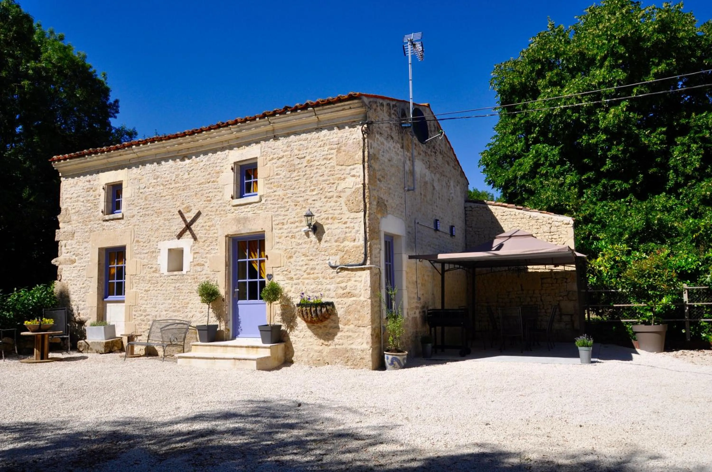 Patio in Chez Fins Bois