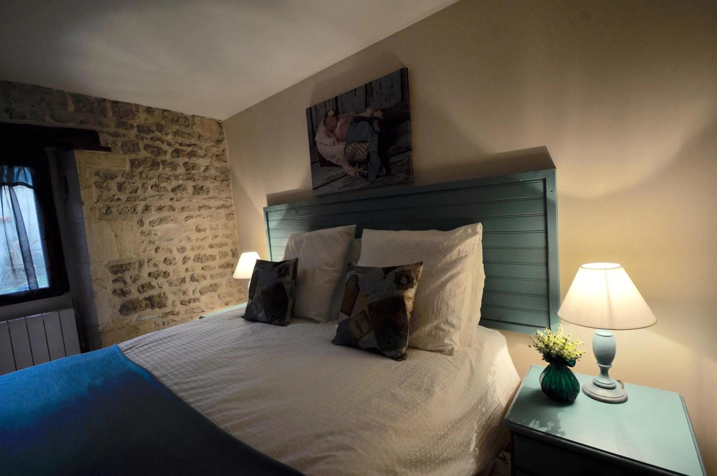 Bedroom, Bed in Chez Fins Bois