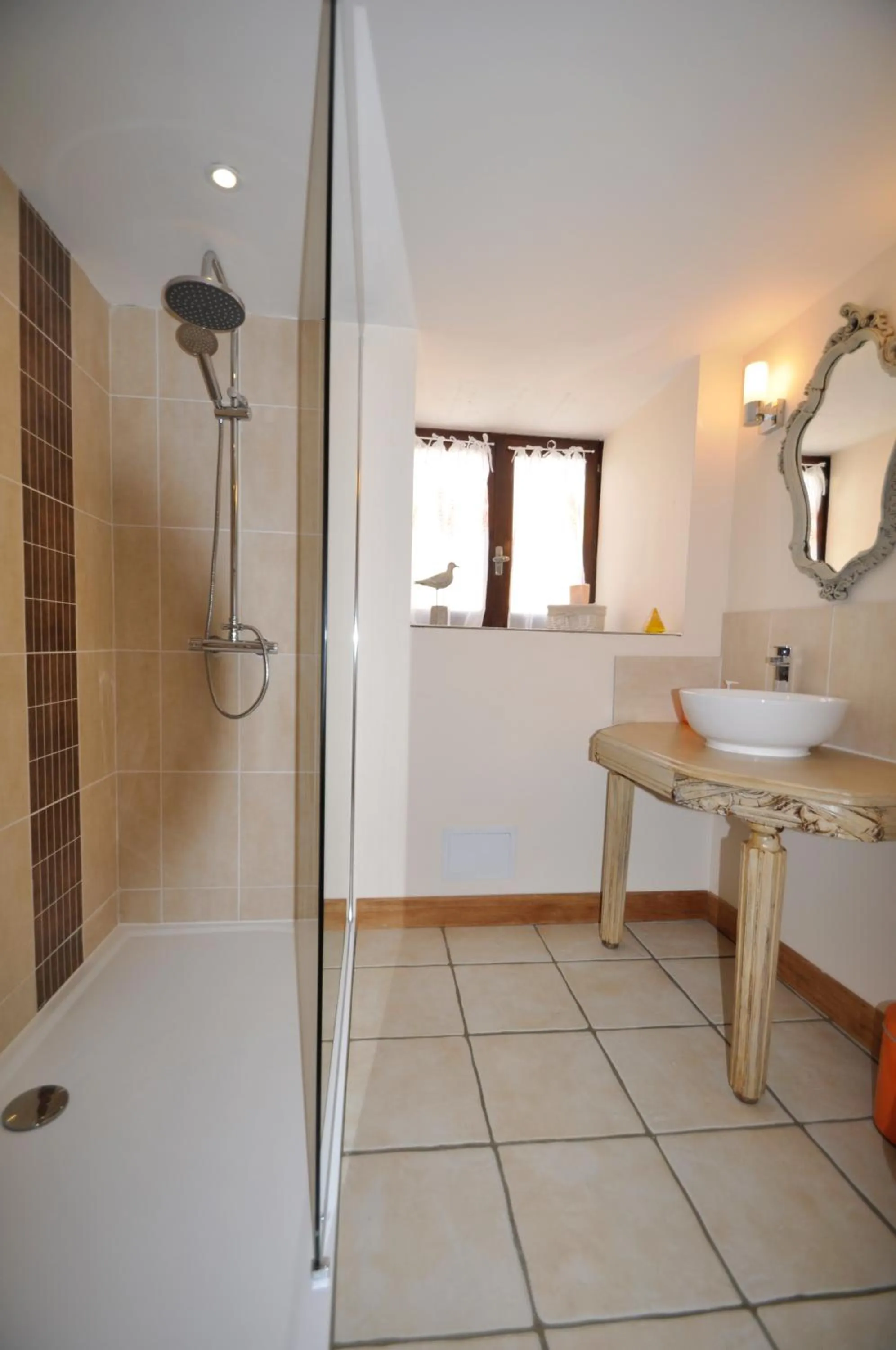 Bathroom in Chez Fins Bois