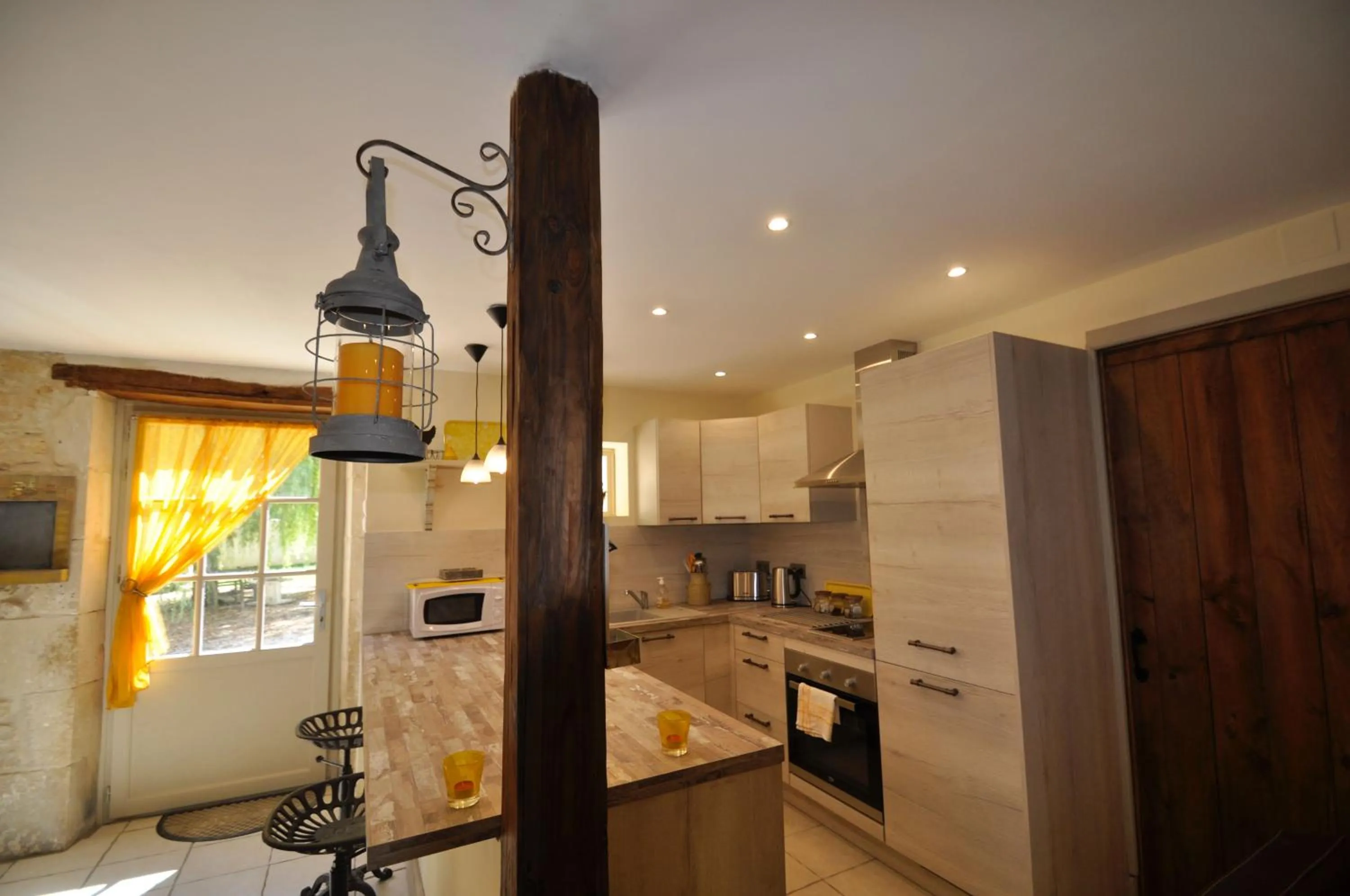 Kitchen or kitchenette in Chez Fins Bois