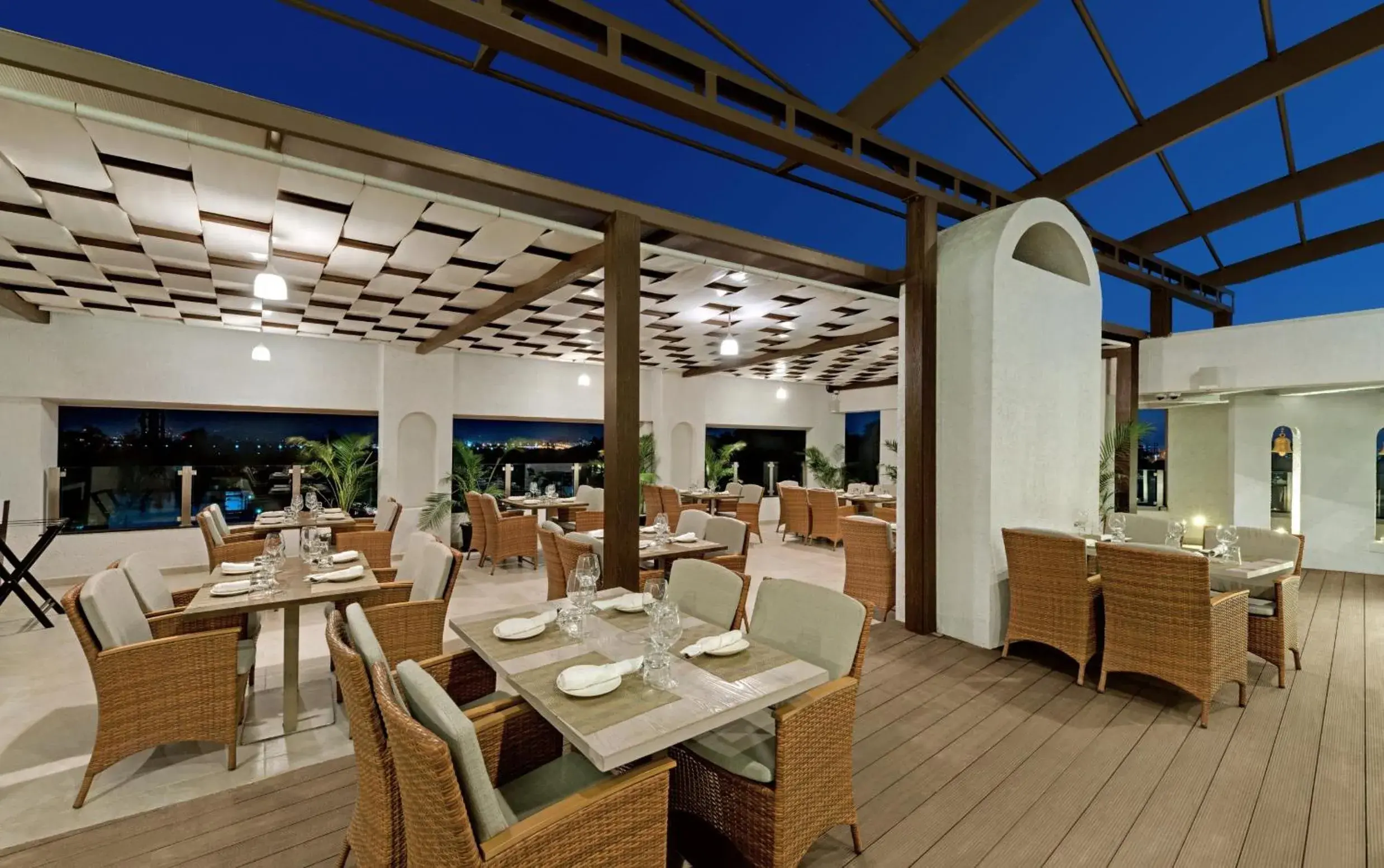 Restaurant/places to eat in The Fern Residency, MIDC, Pune Restaurant/places to eat in The Fern Residency, MIDC, Pune