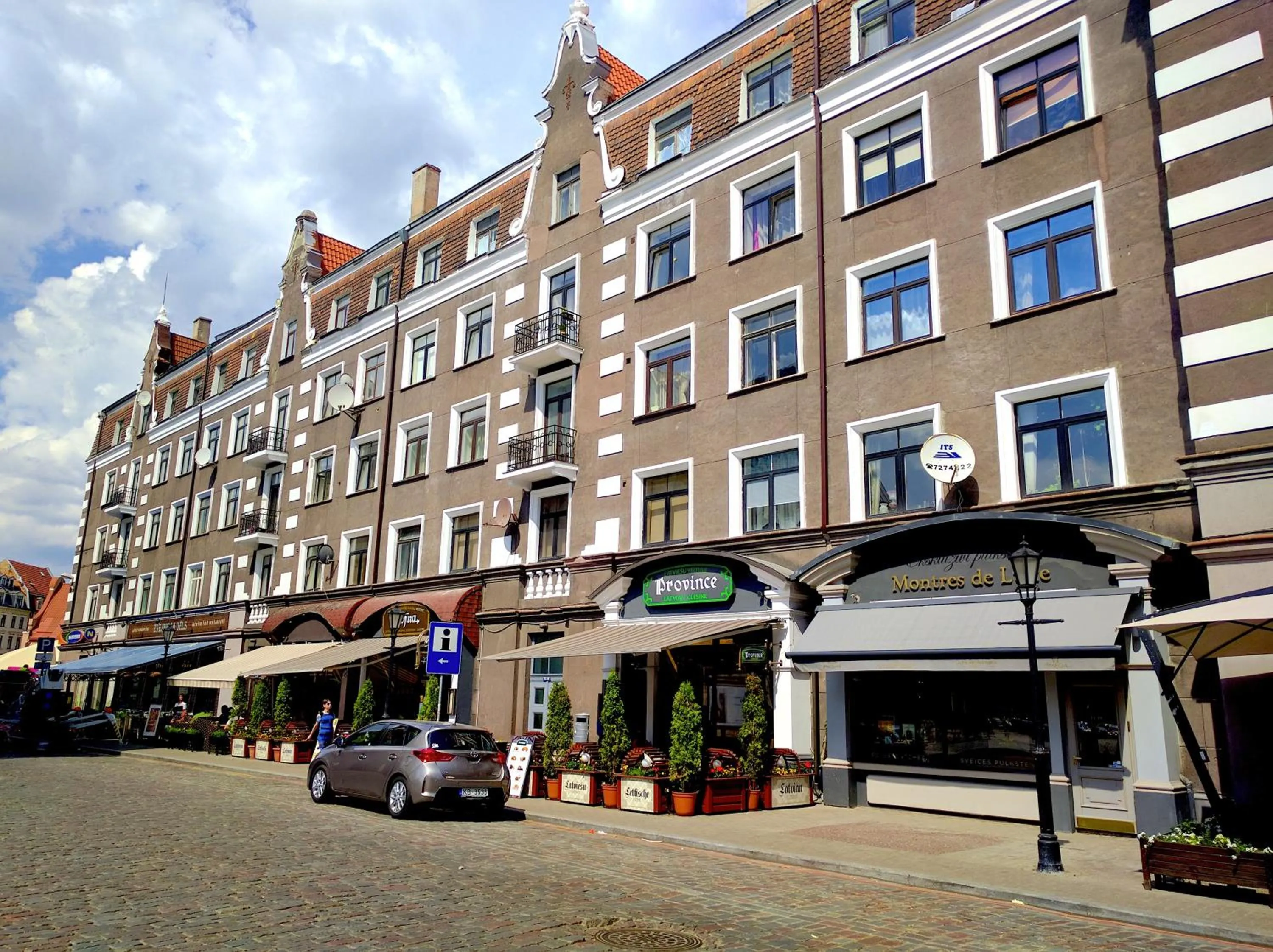 Property building in Heart of Old-Town Apartments